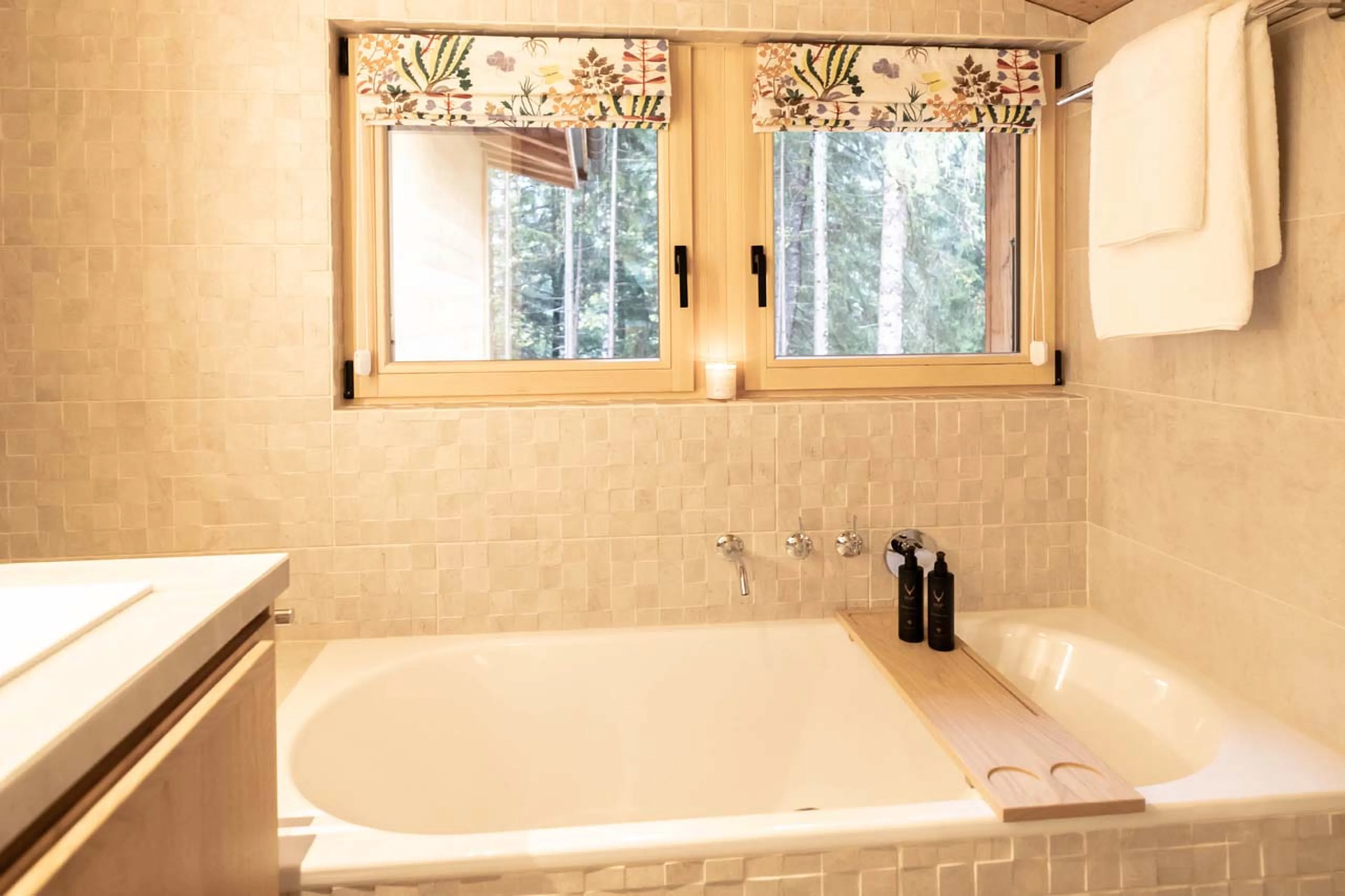 En-suite bathroom in La Bergerie, Chamonix