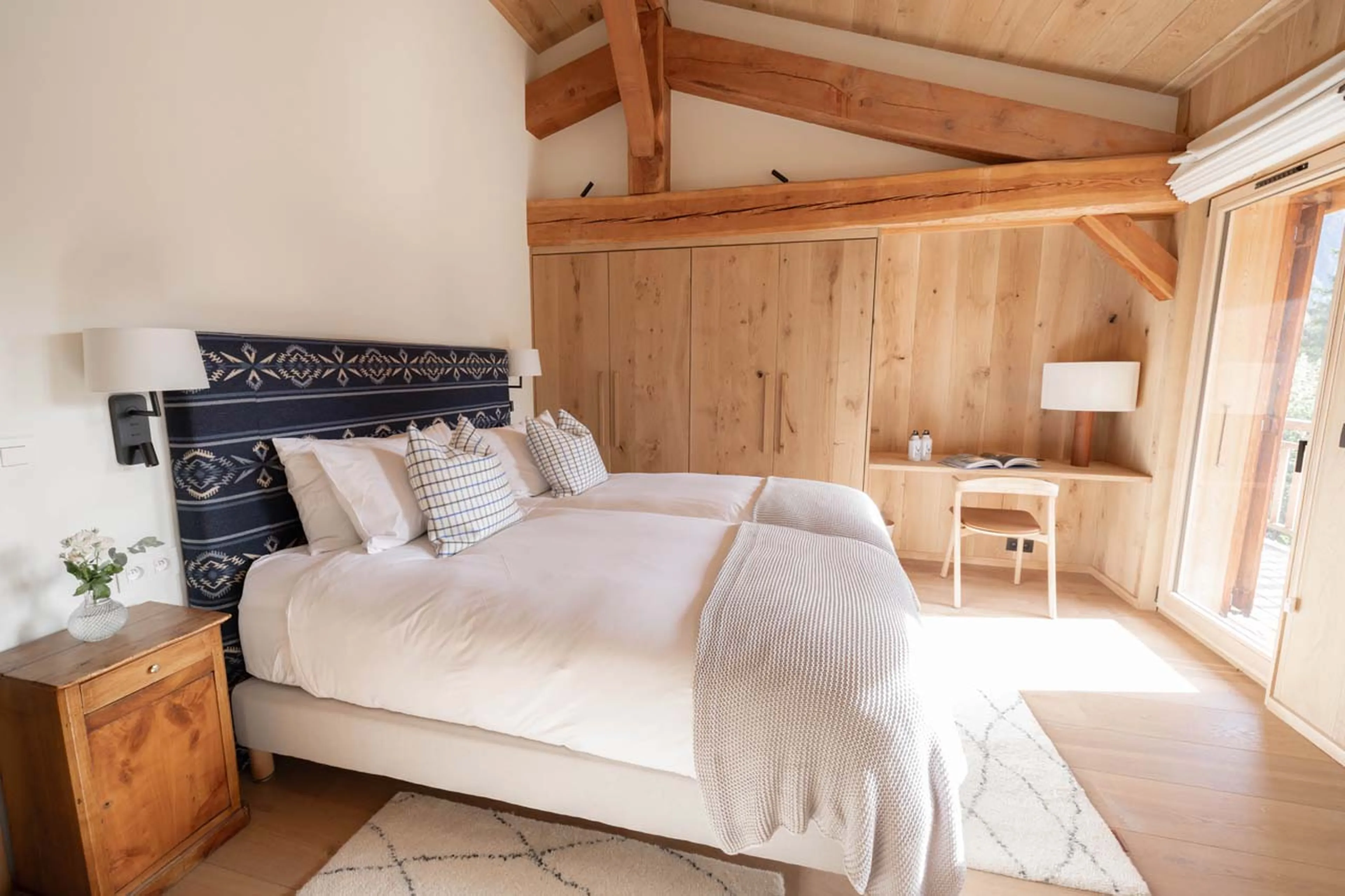 Double bedroom in La Bergerie, Chamonix