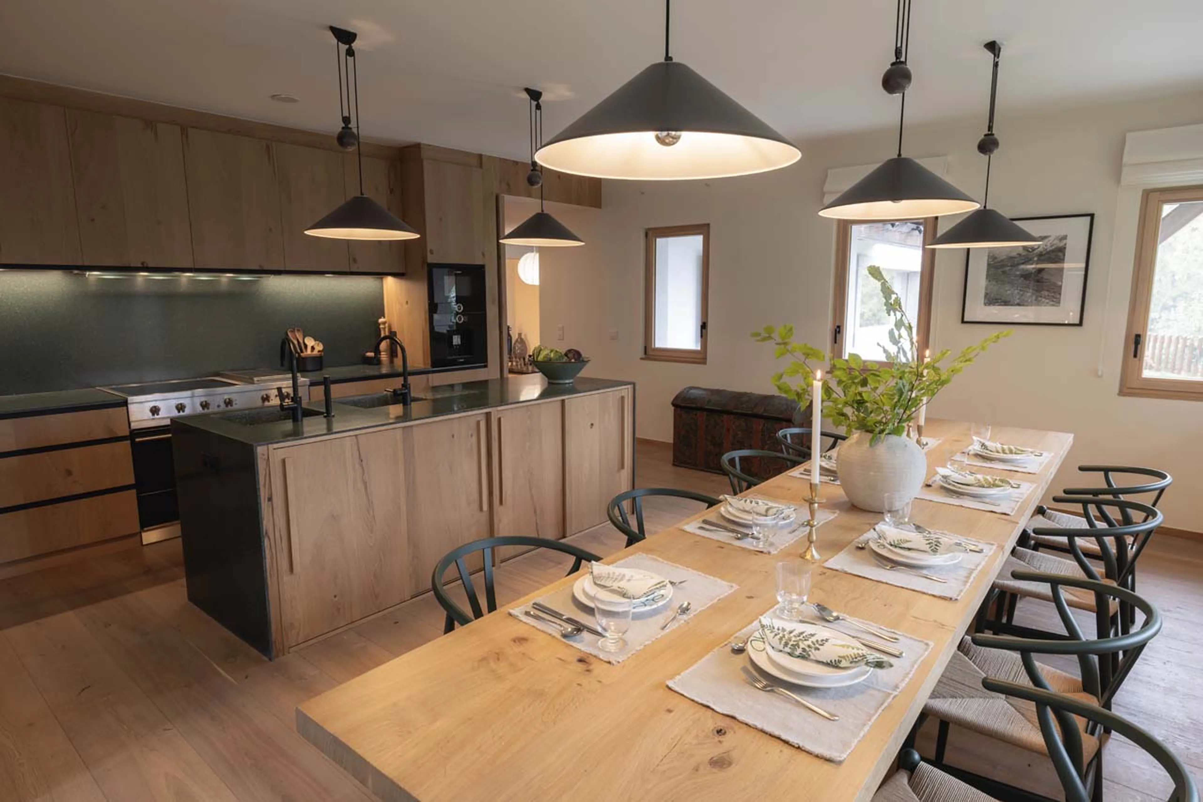 Kitchen and dining area in La Bergerie, Chamonix