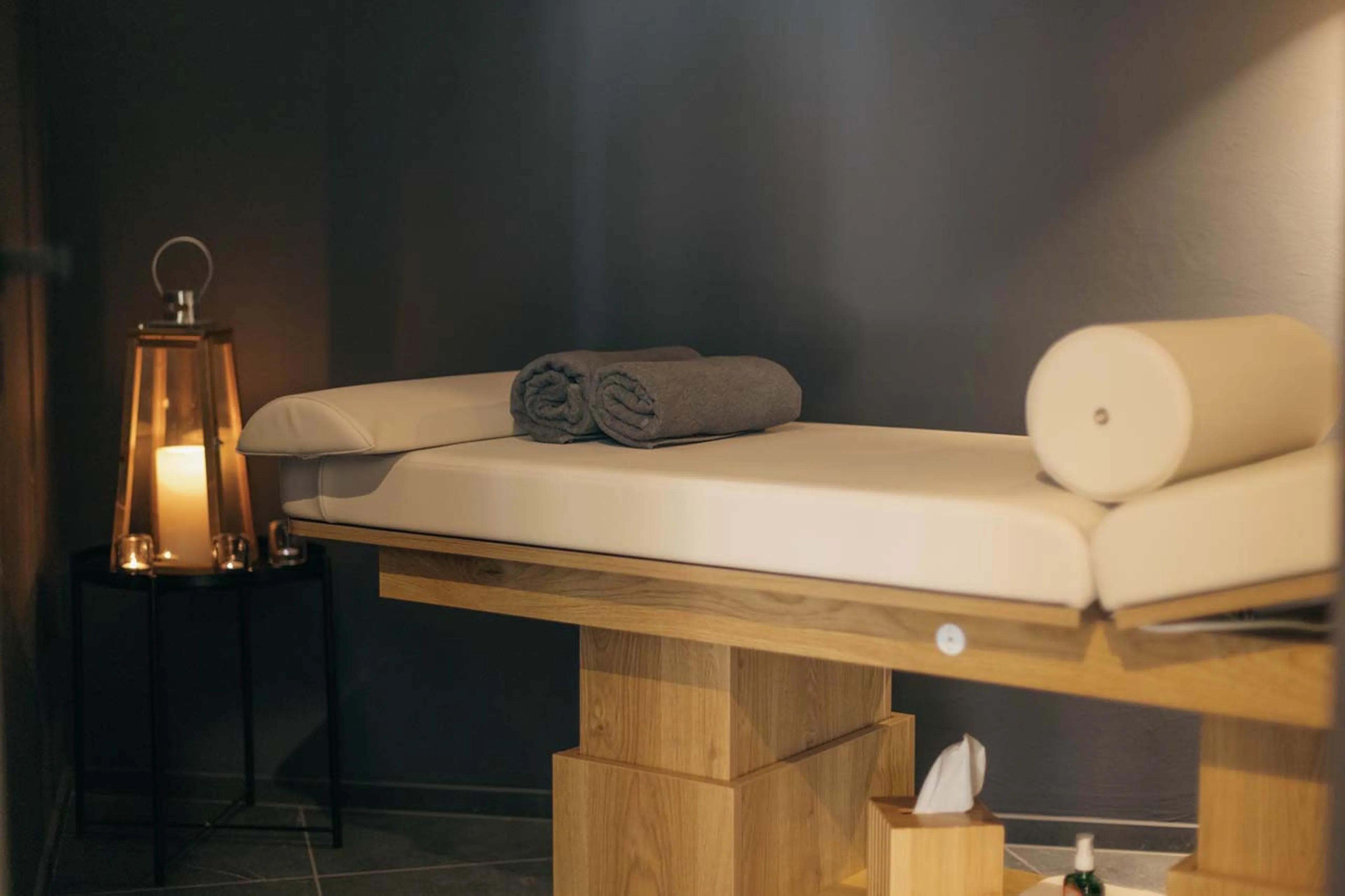 Massage room in La Bergerie, Chamonix