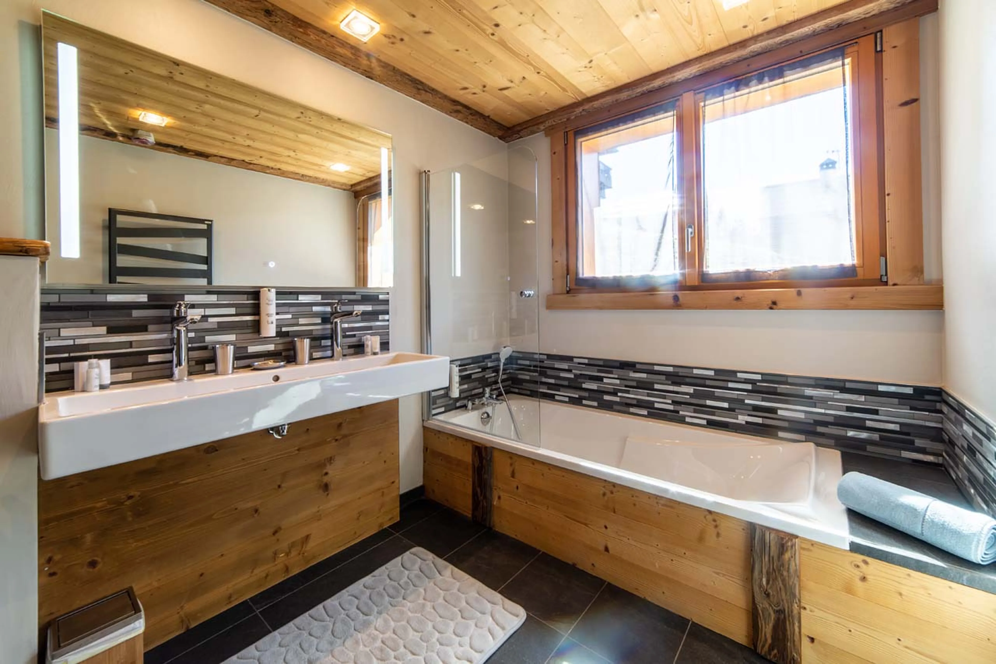 Bathroom two at La Ferme de Mon Grand Pere in Meribel