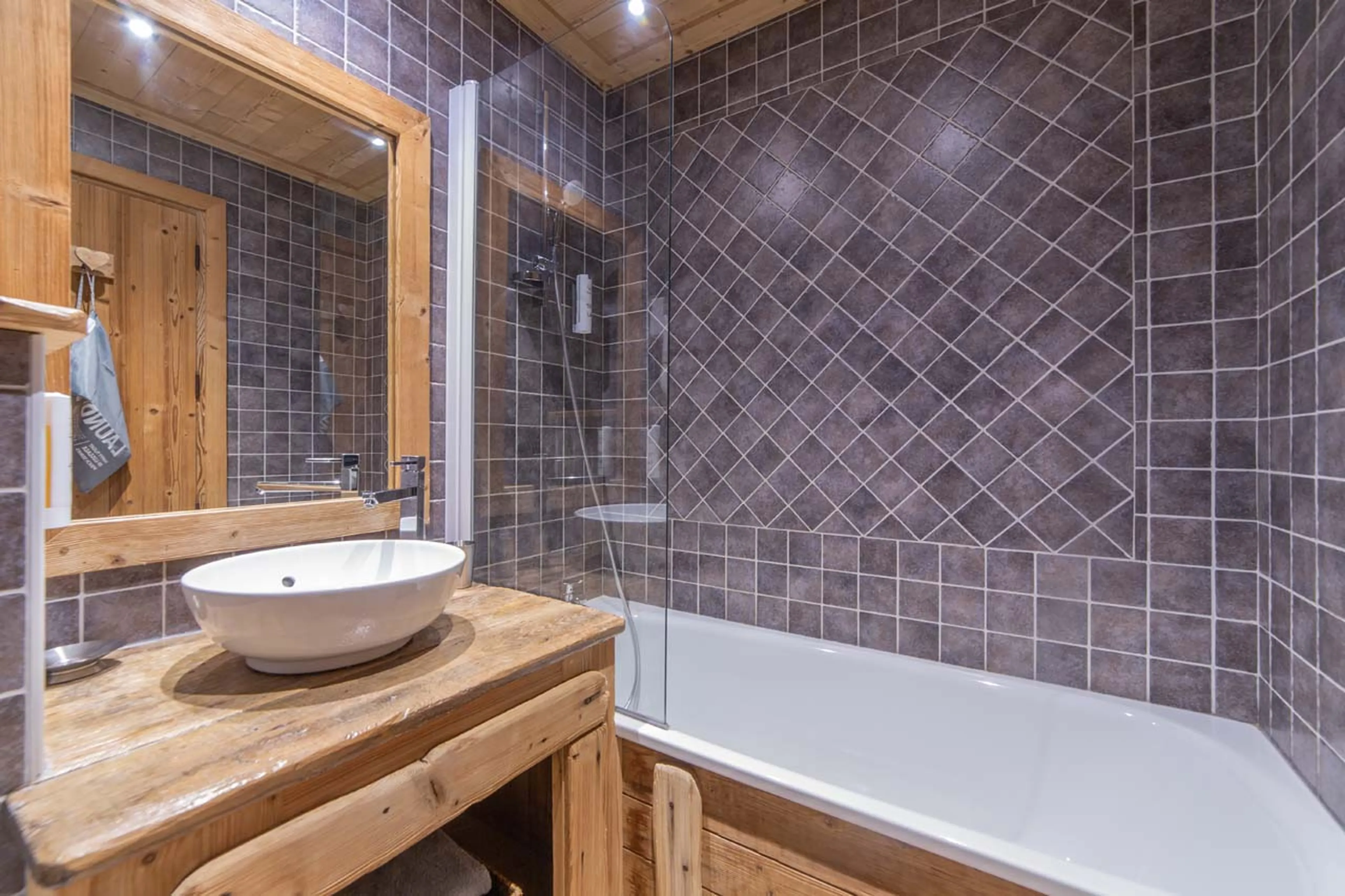 En-suite bathroom at La Ferme de Mon Grand Pere in Meribel