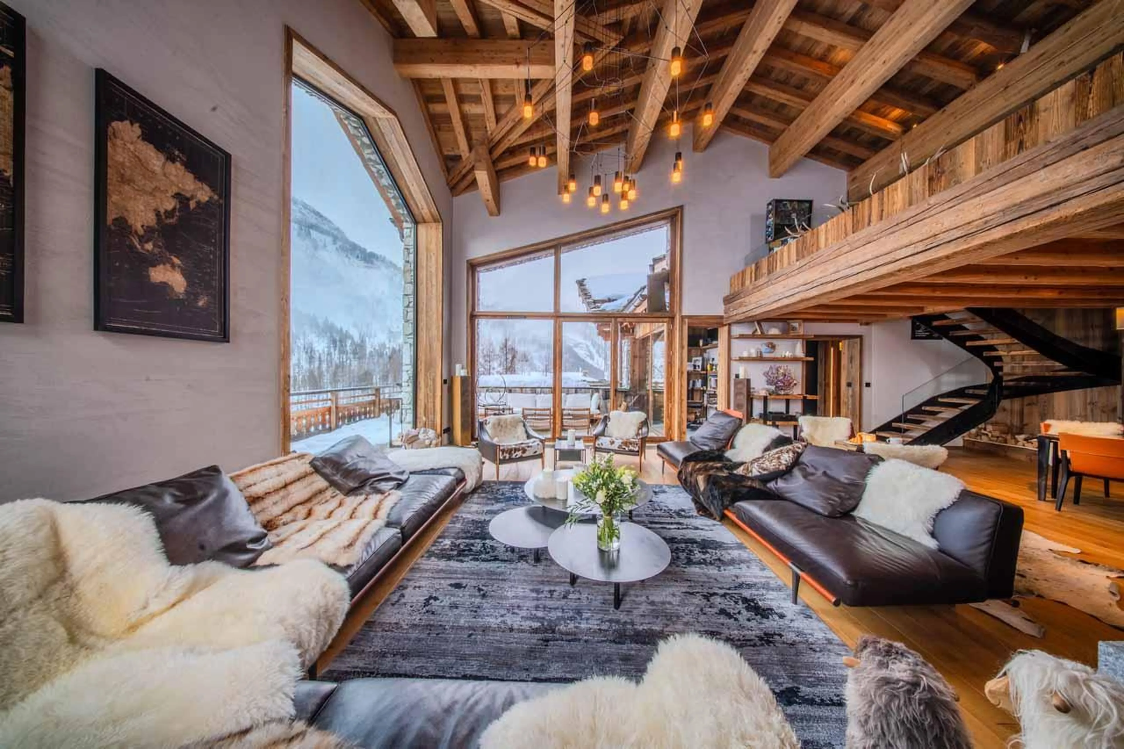 Living area at Chalet Orso in Val d'Isere