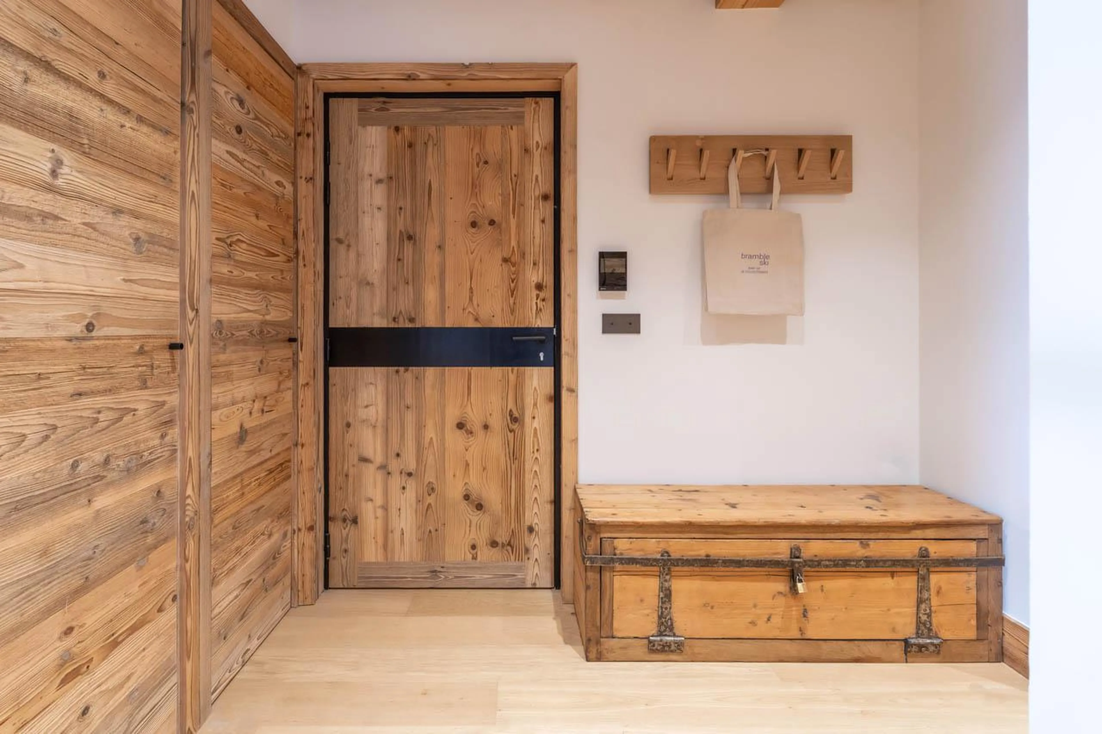 Entrance hall at Apartment Manej 4 in Courchevel 1850