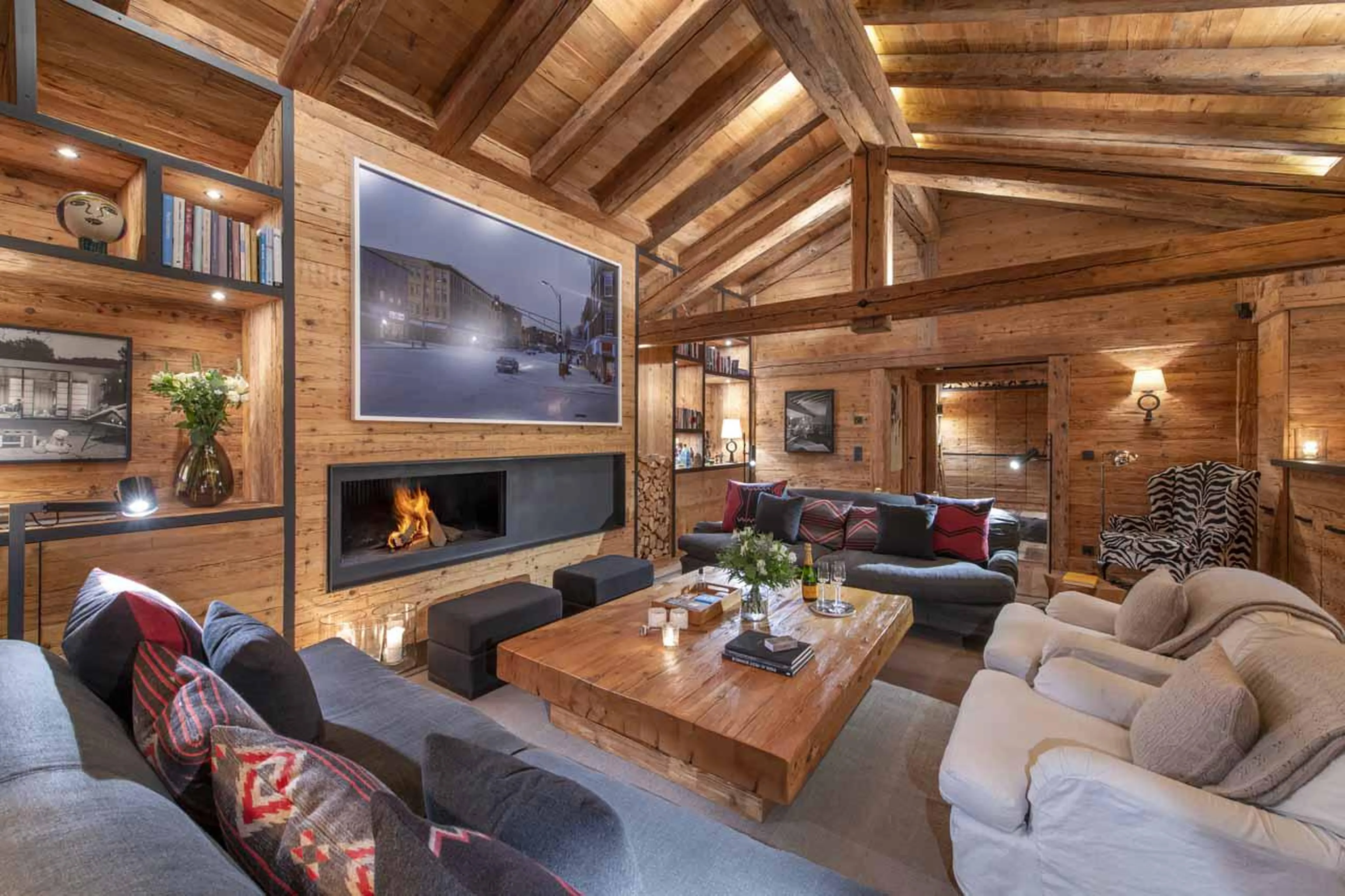 Living space with contemporary design at Marmotte Penthouse in Verbier