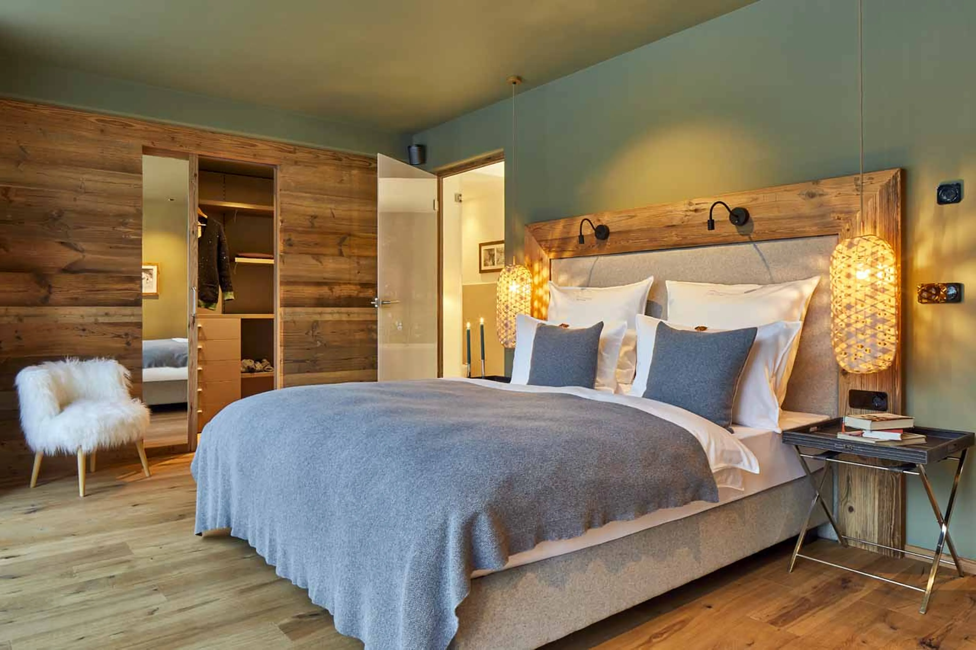 Comfortable double bedroom at Mi Chalet in Alta Badia