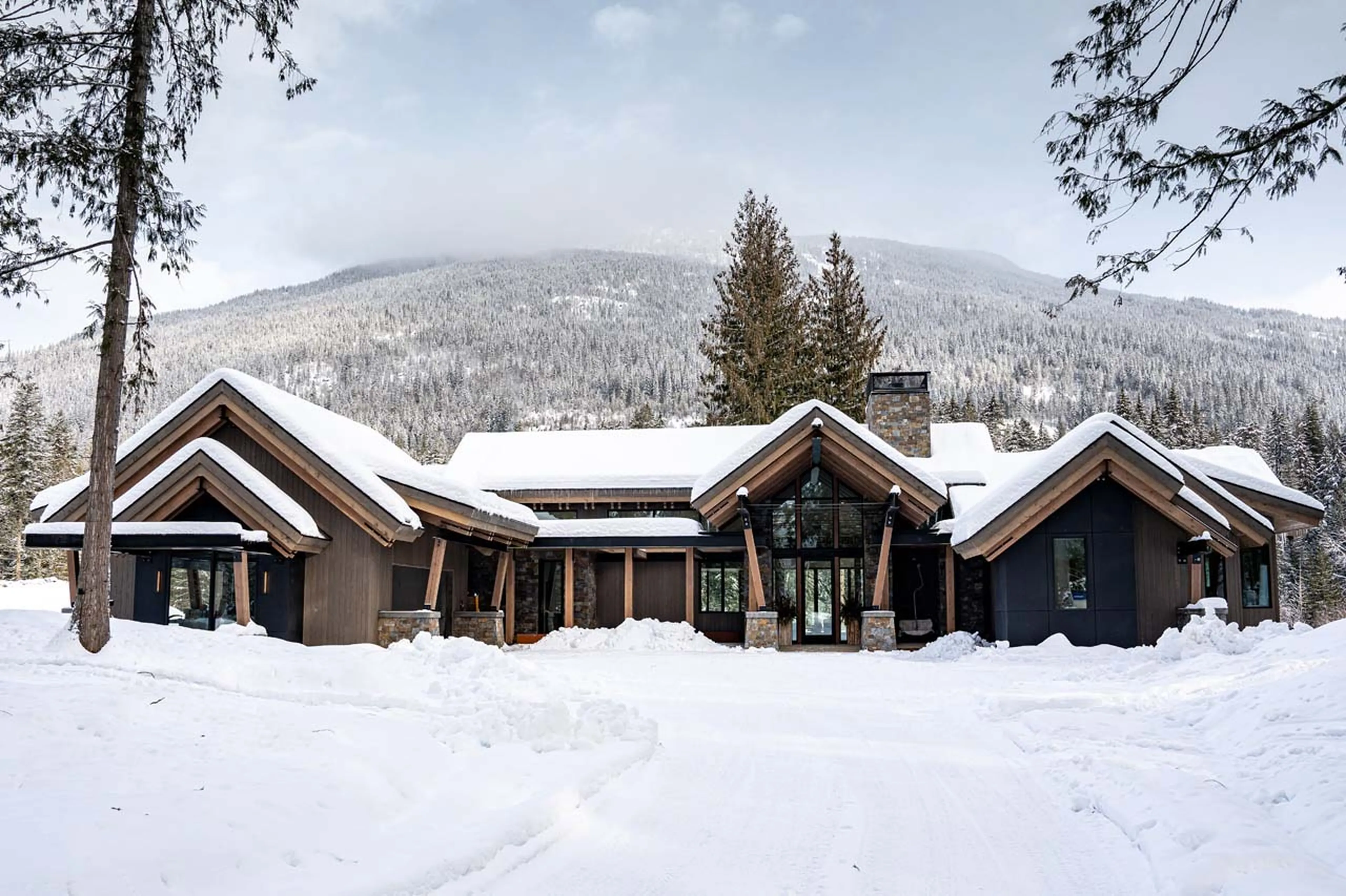 Exterior of Mountain Lake Chalet, Revelstoke