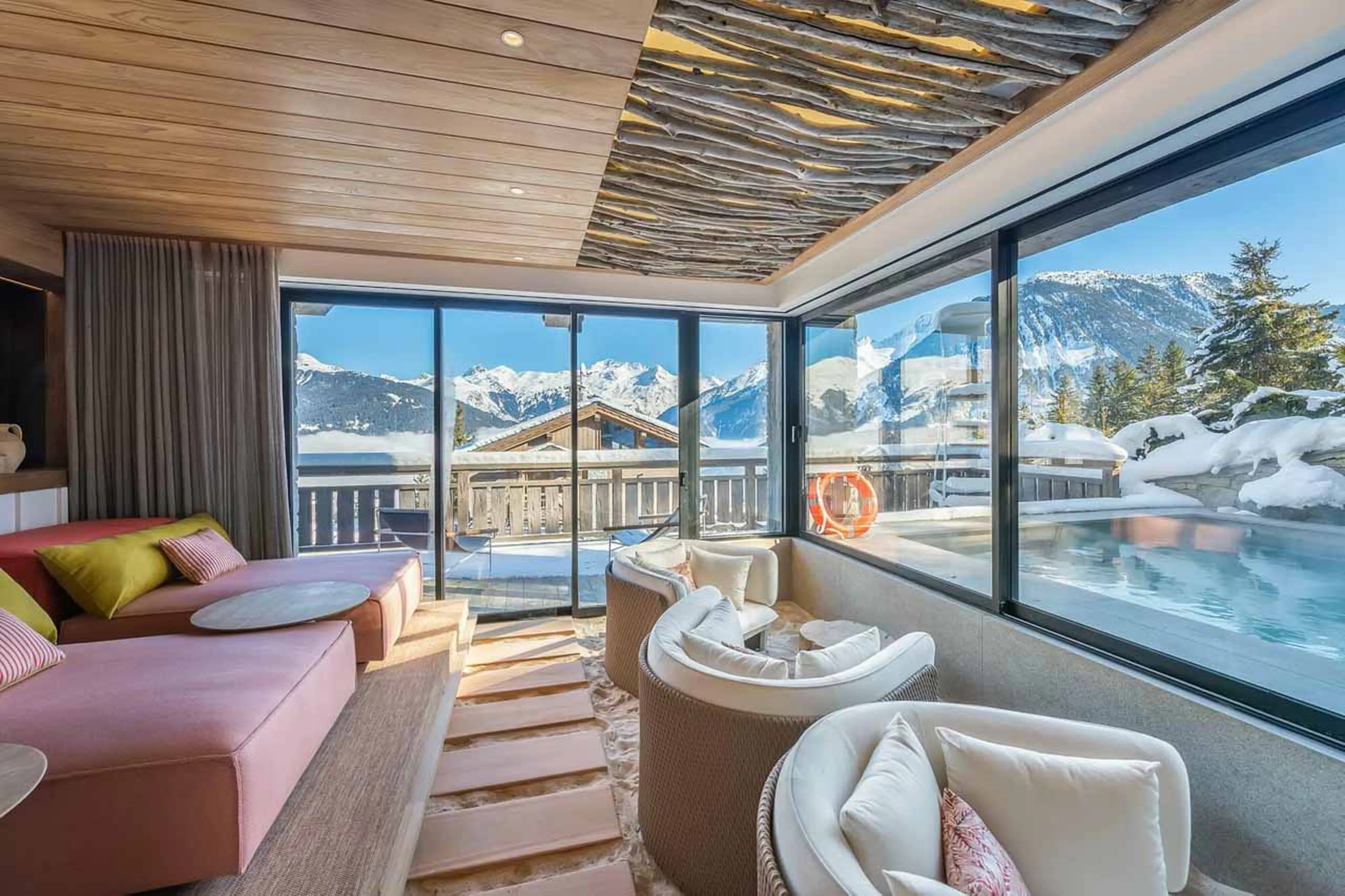 Pool and relaxation area at Chalet White Sand in Courchevel 1550