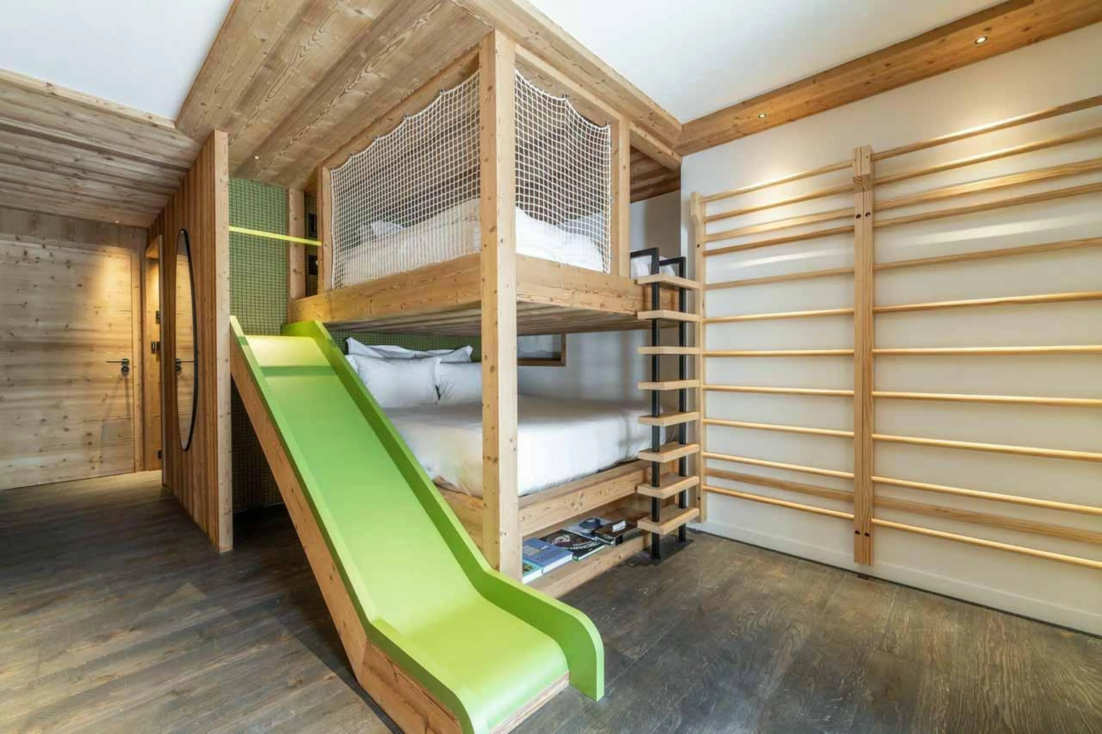 Bunk beds with slide in Chalet Beloukha, Courchevel Le Praz
