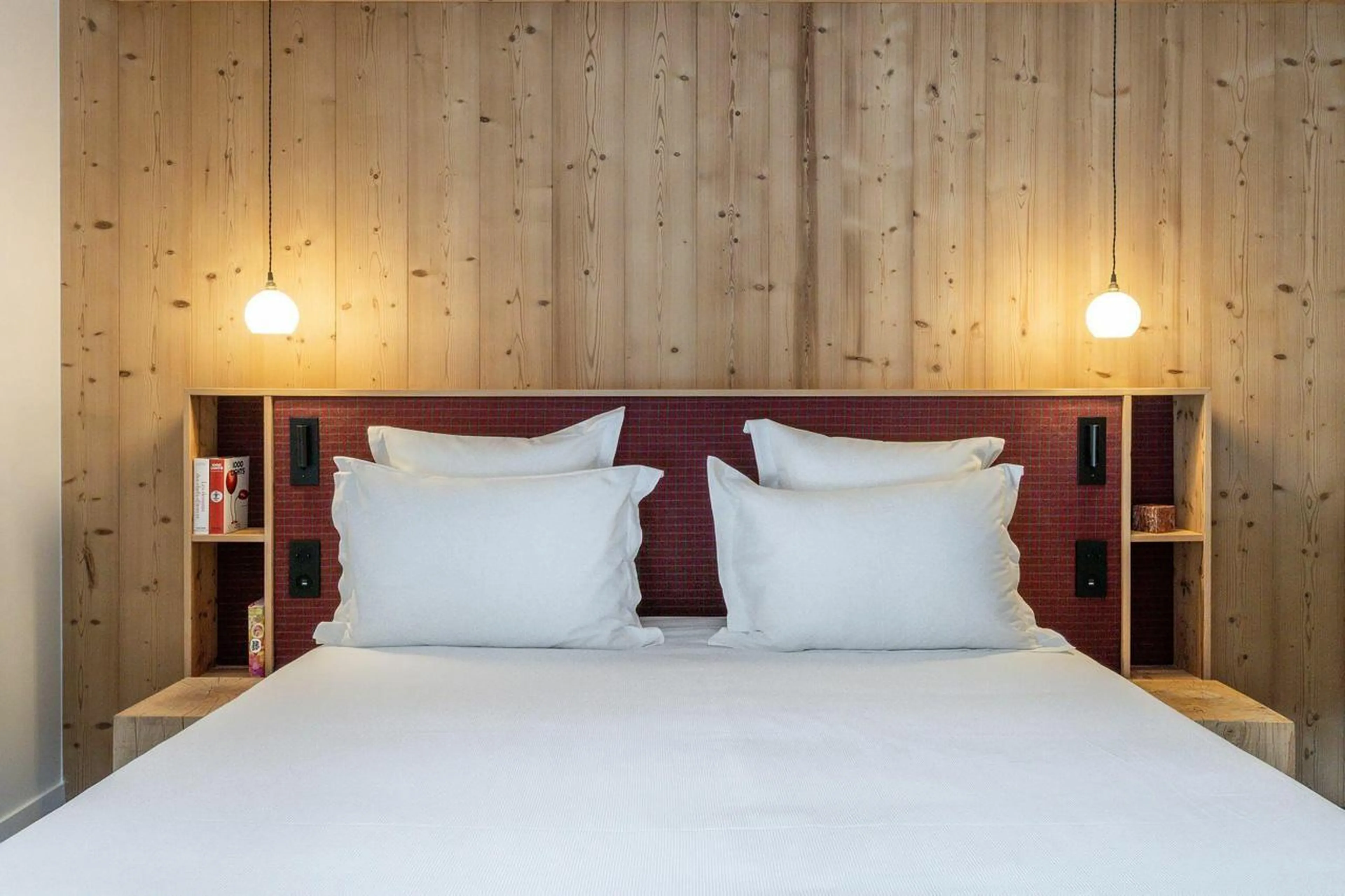 Double bedroom in Chalet Beloukha, Courchevel Le Praz