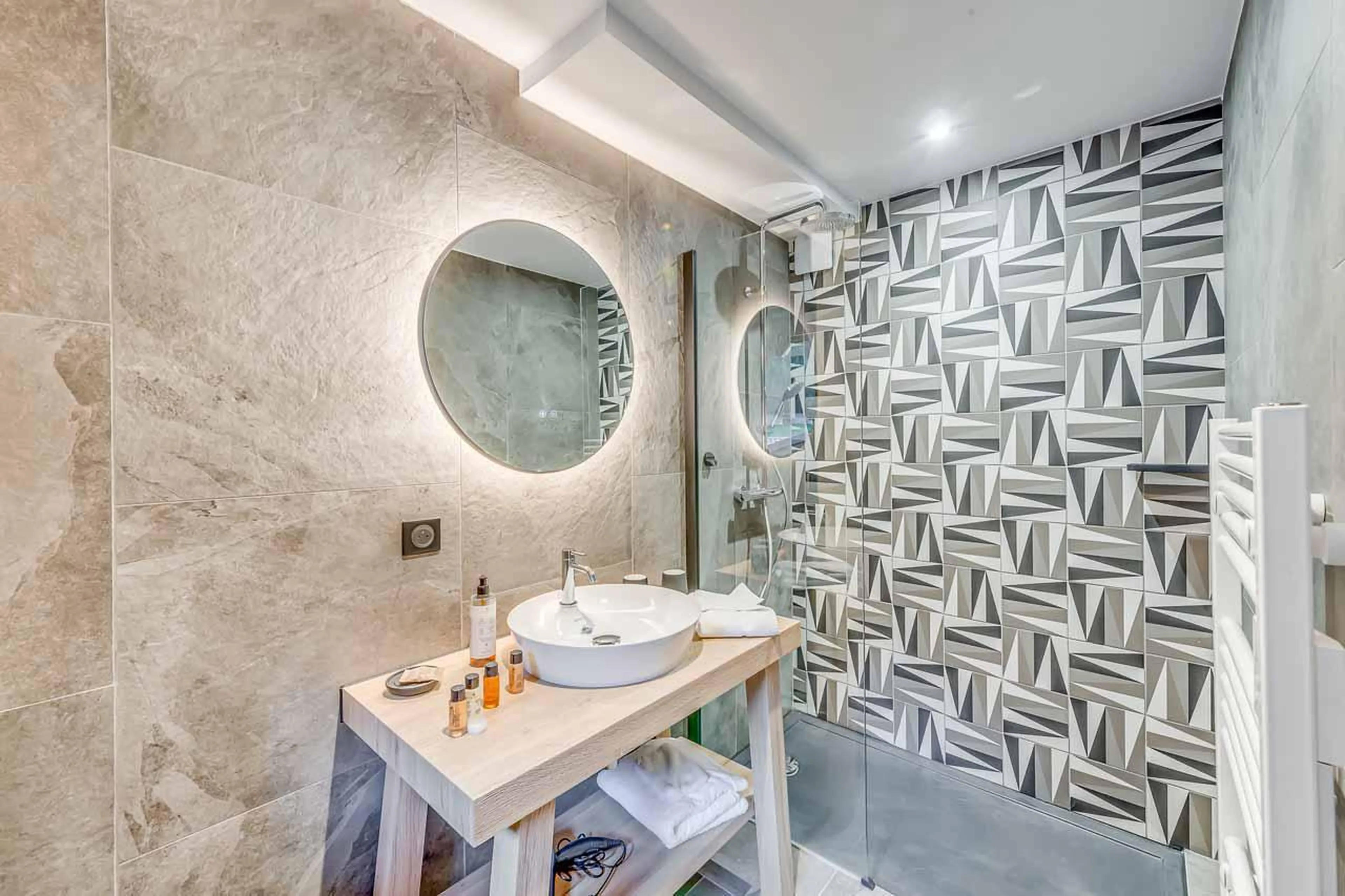 Bedroom one en-suite in Chalet Casa San Bernardo