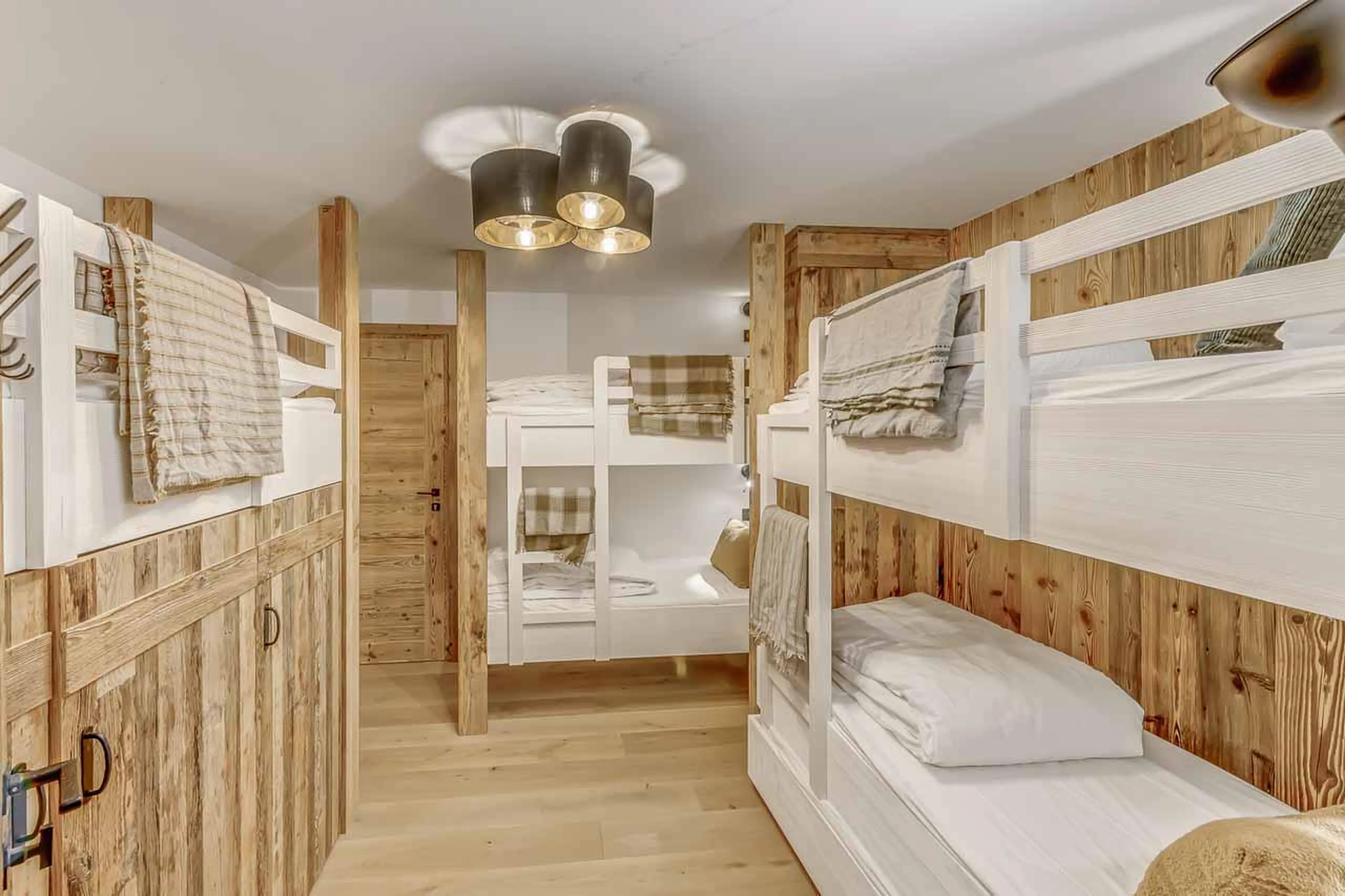 Bedroom seven bunk beds in Chalet Casa San Bernardo