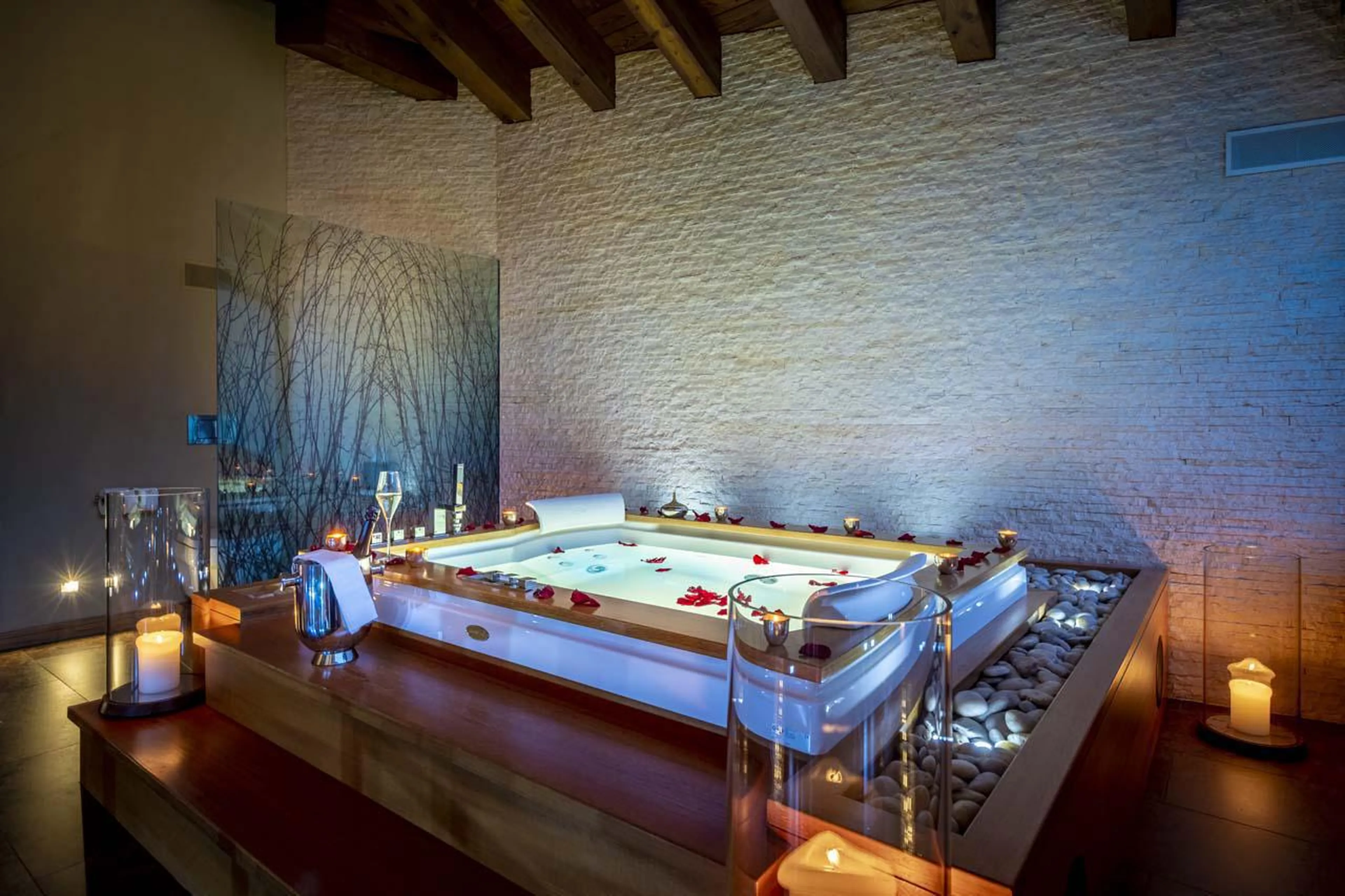 Jacuzzi tub in Chalet Zermatt Peak in Zermatt