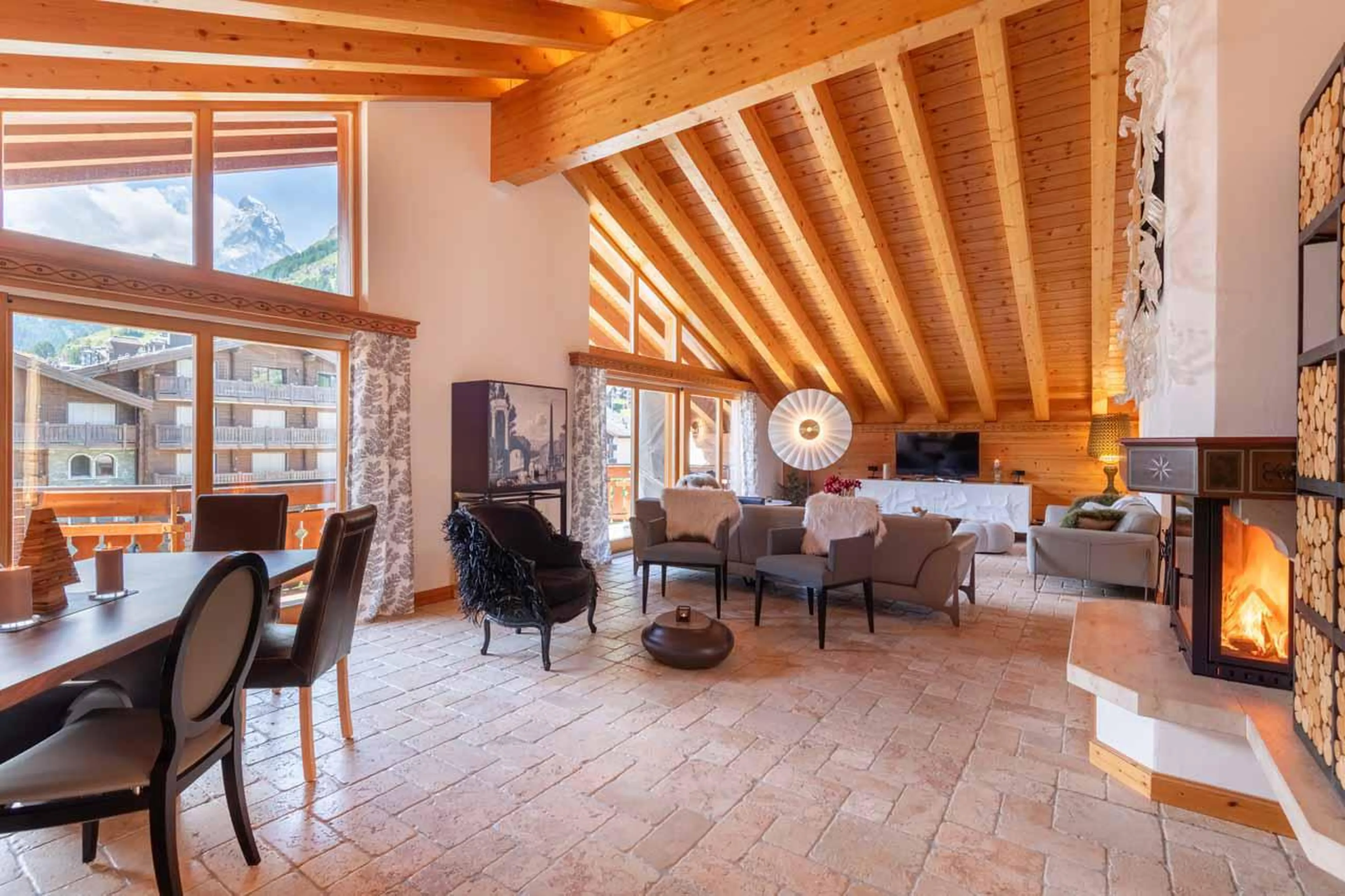 Living and dining area at Penthouse Annyvonne in Zermatt