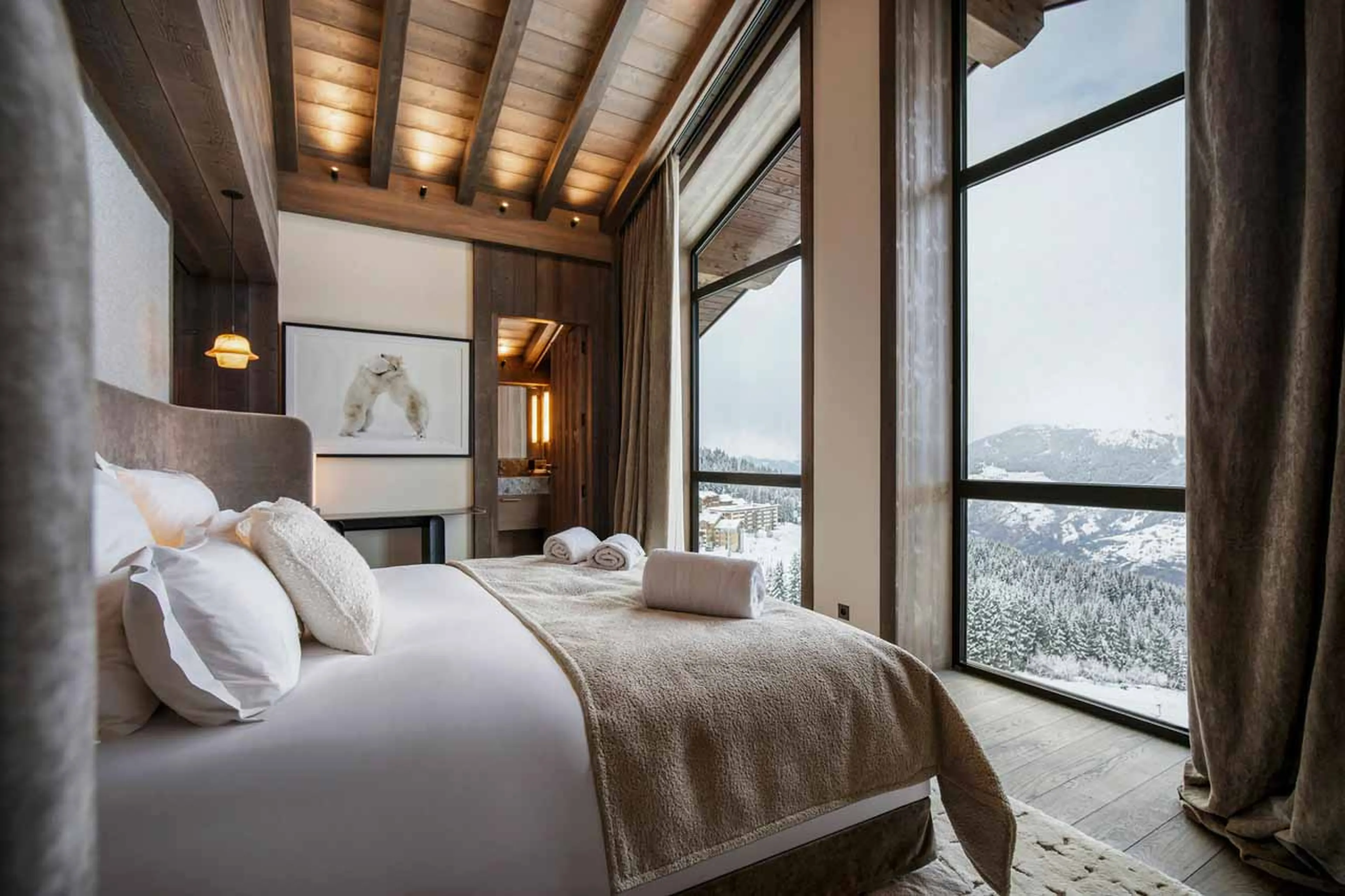 Double bedroom in Atmosphere Penthouse, Courchevel 1850