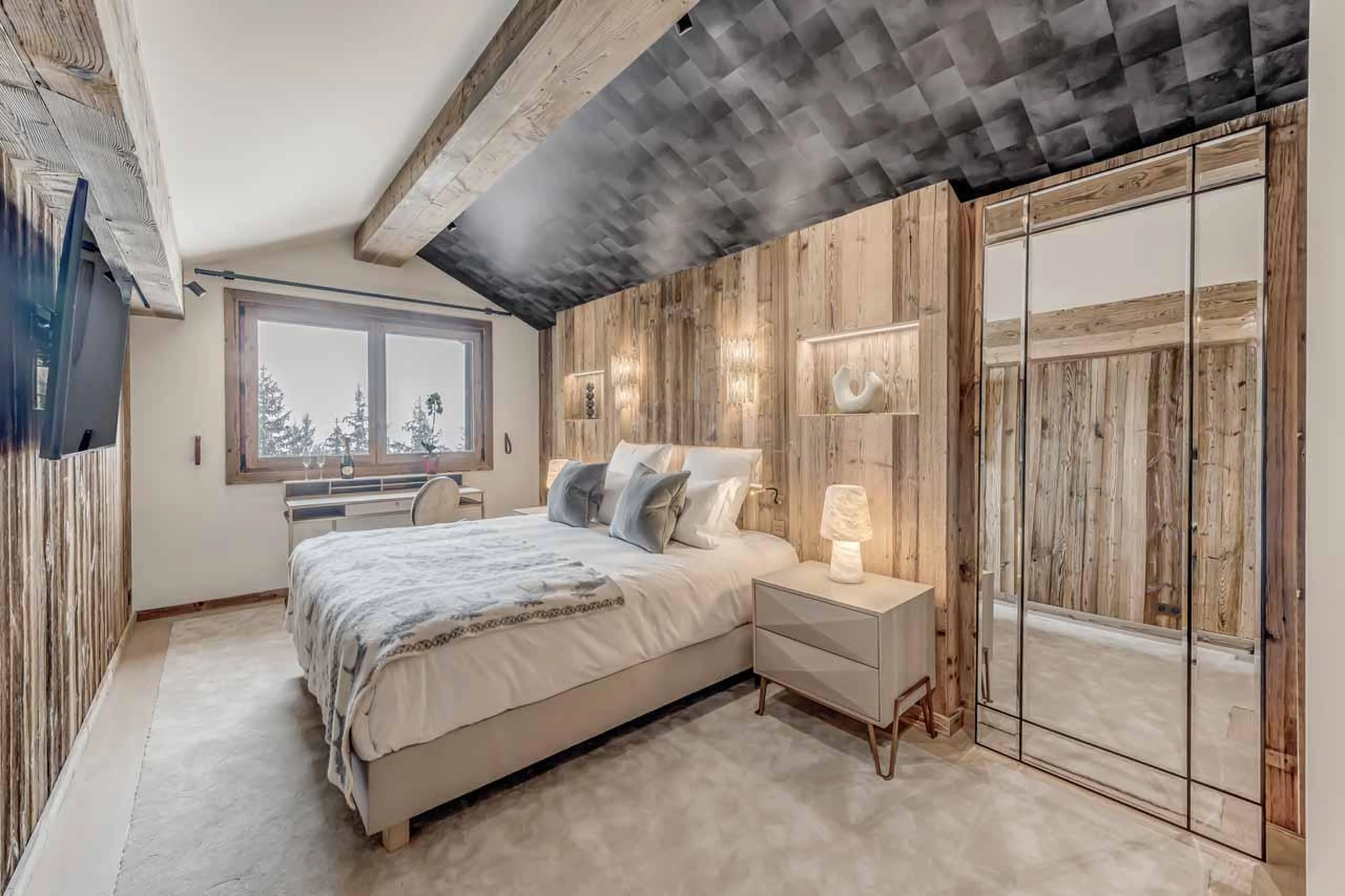 Double bedroom at Penthouse B in Courchevel 1850