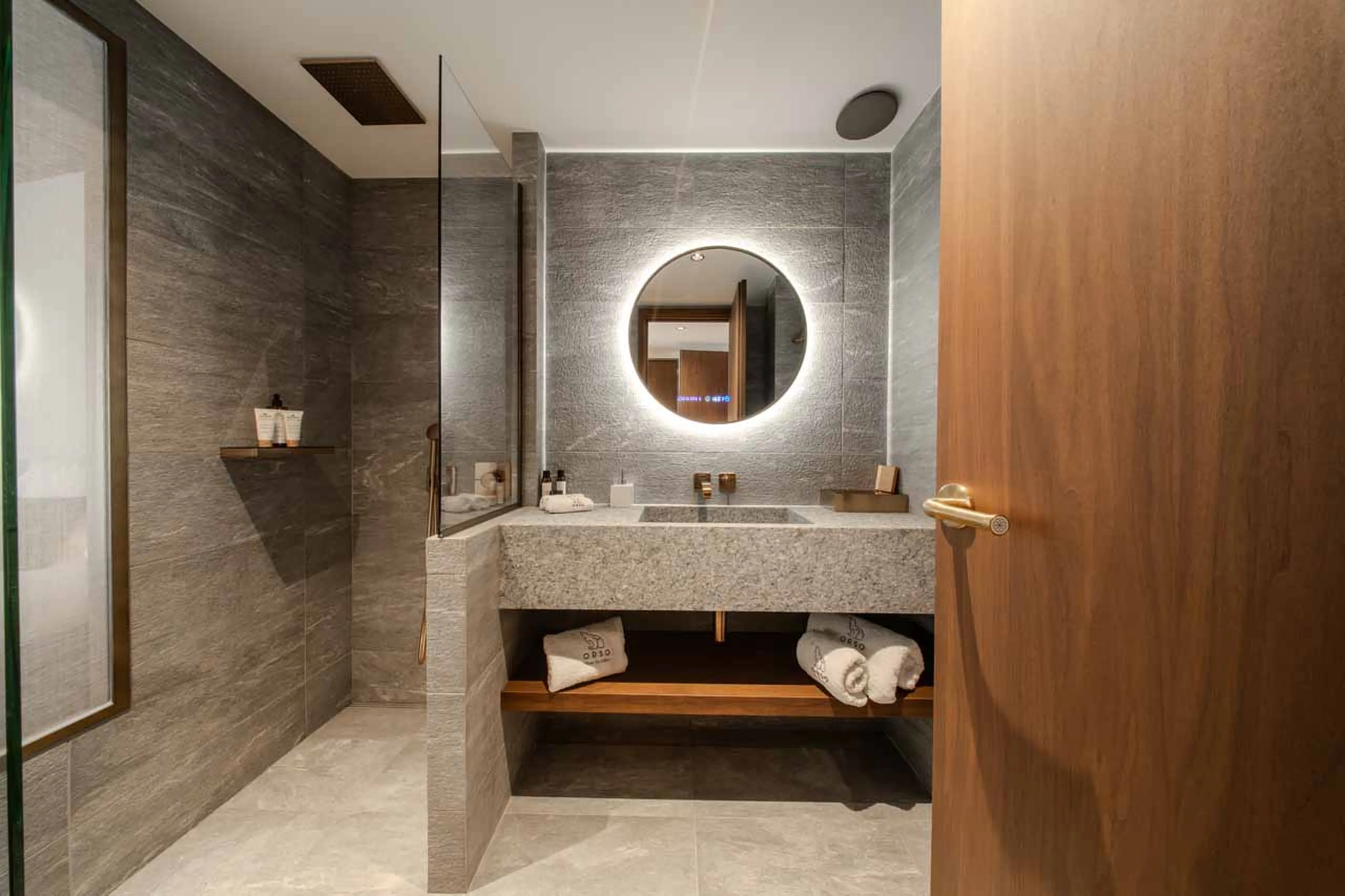 Shower room at Penthouse Cristal in Val d'Isere