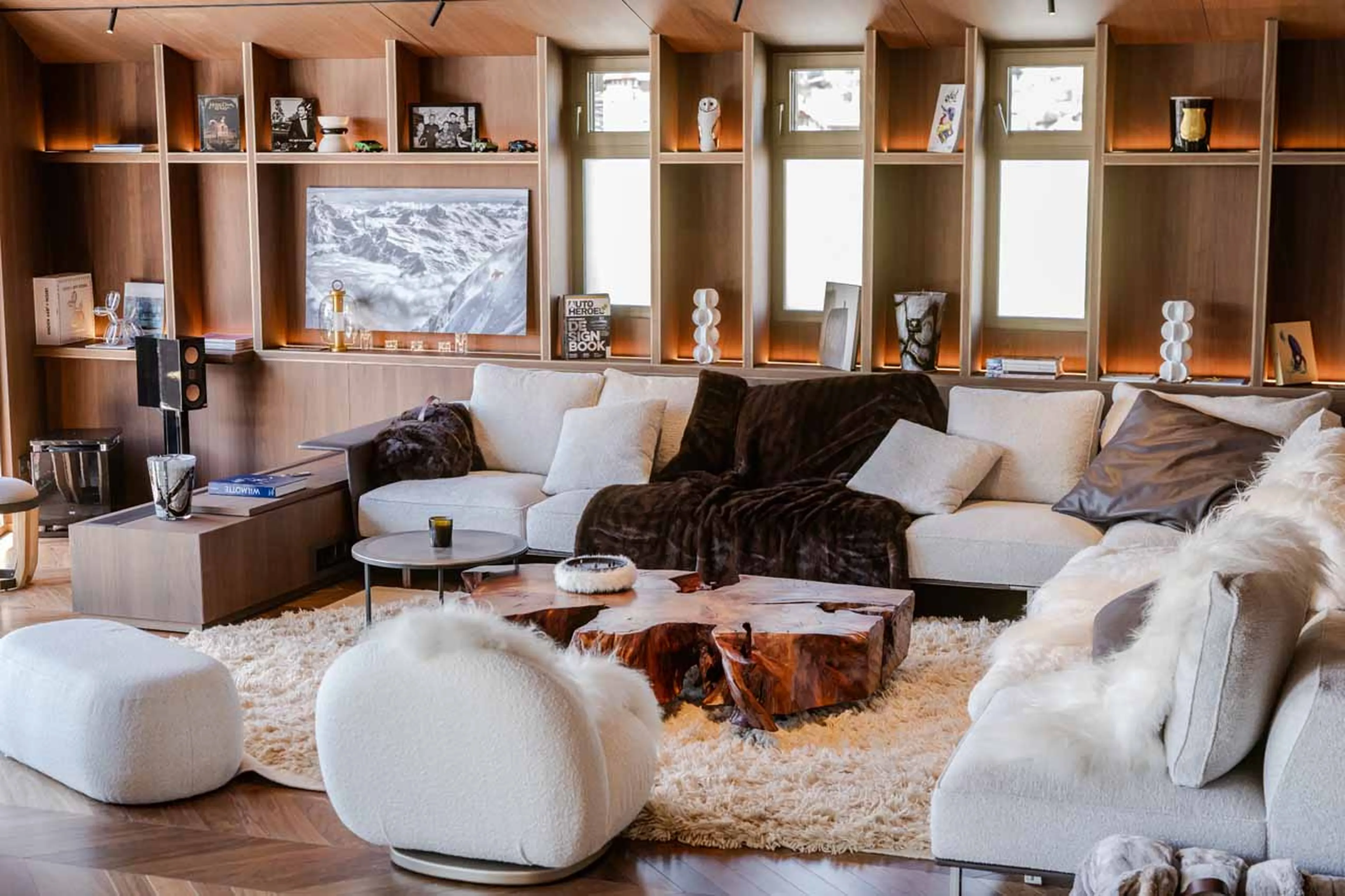 Throws and cushions on sofas at Penthouse Cristal in Val d'Isere