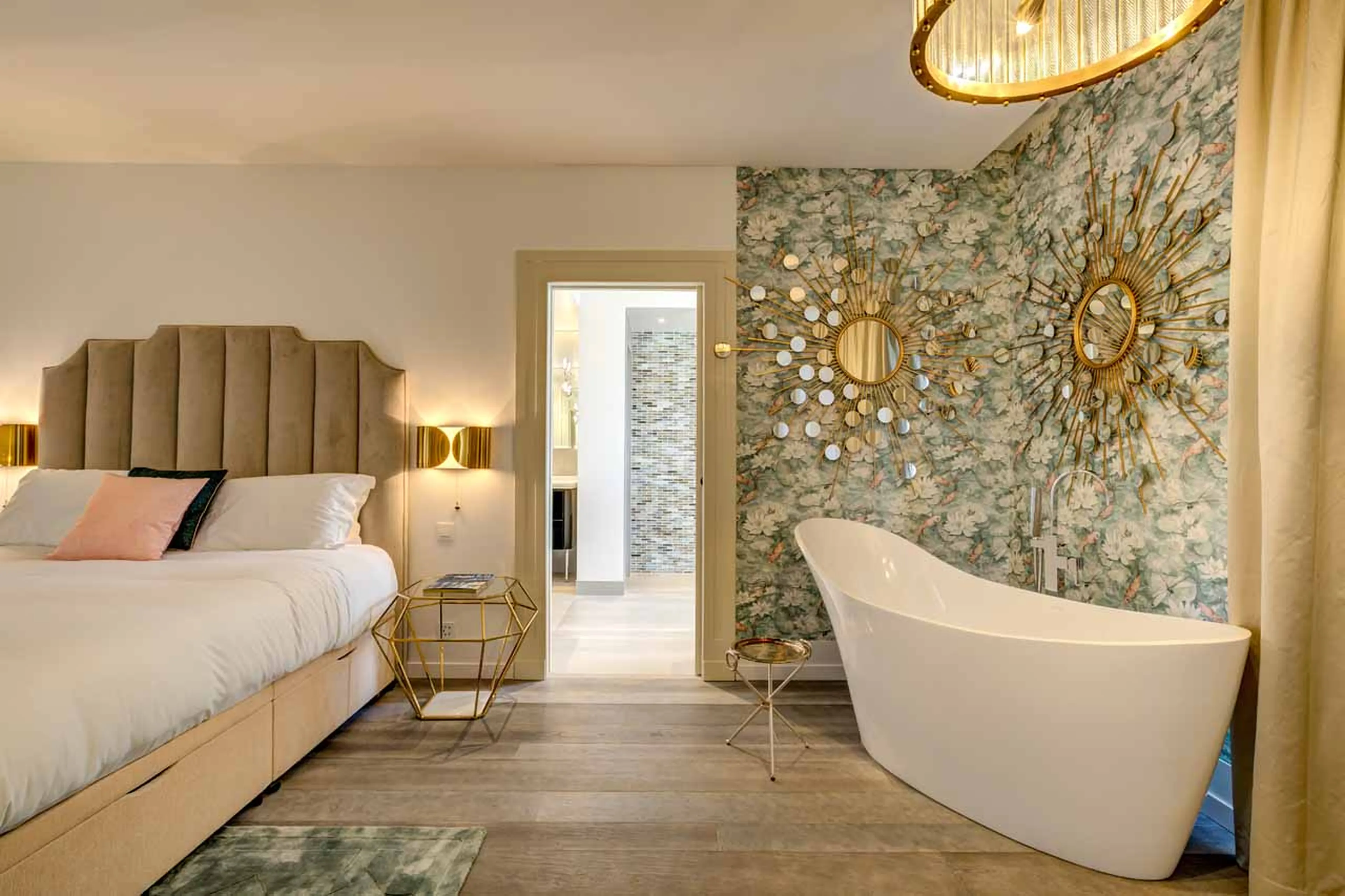 Bathtubat Penthouse Le Lustre in Chamonix