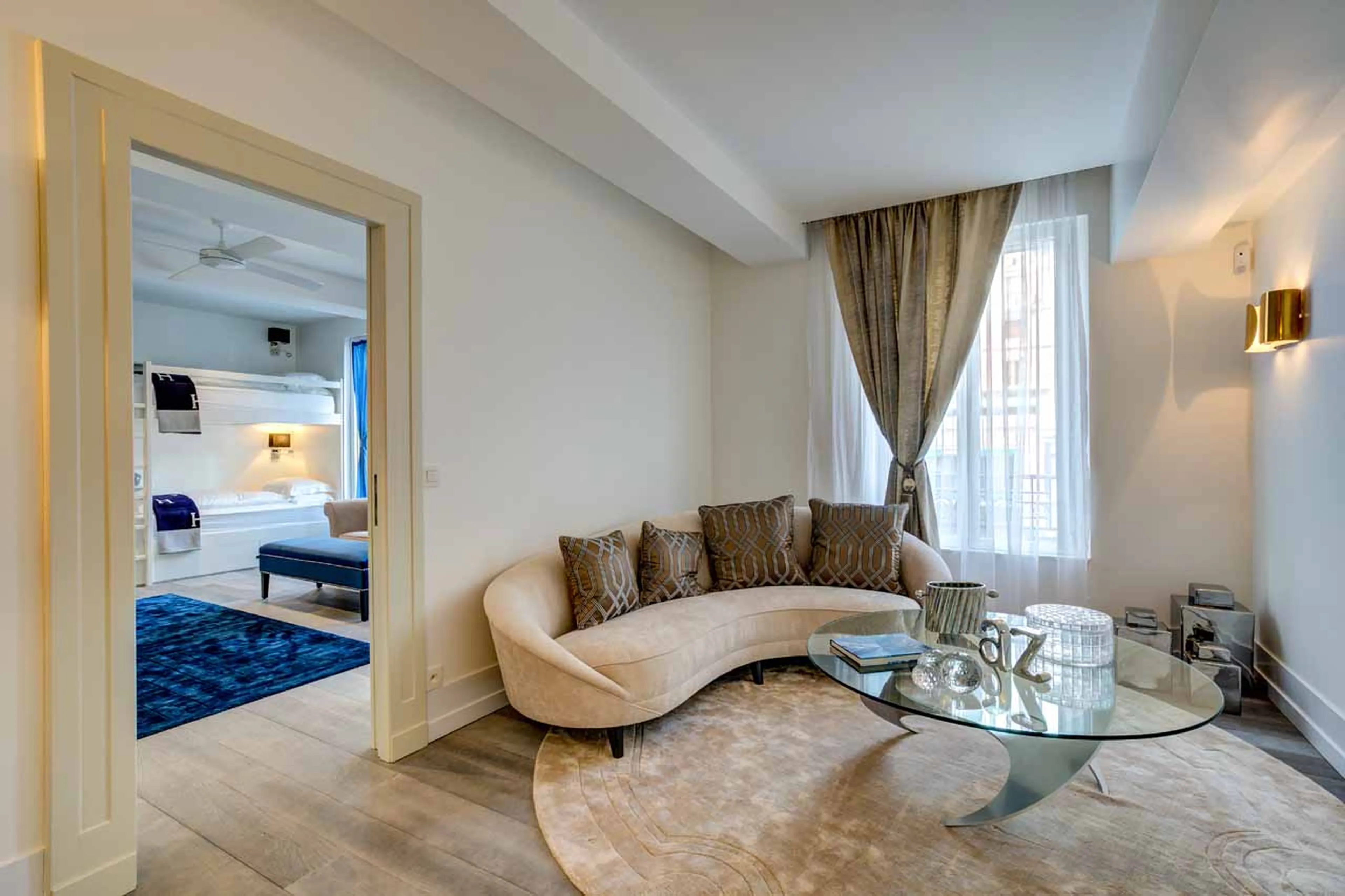 Lounge off bunk room at Penthouse Le Lustre in Chamonix