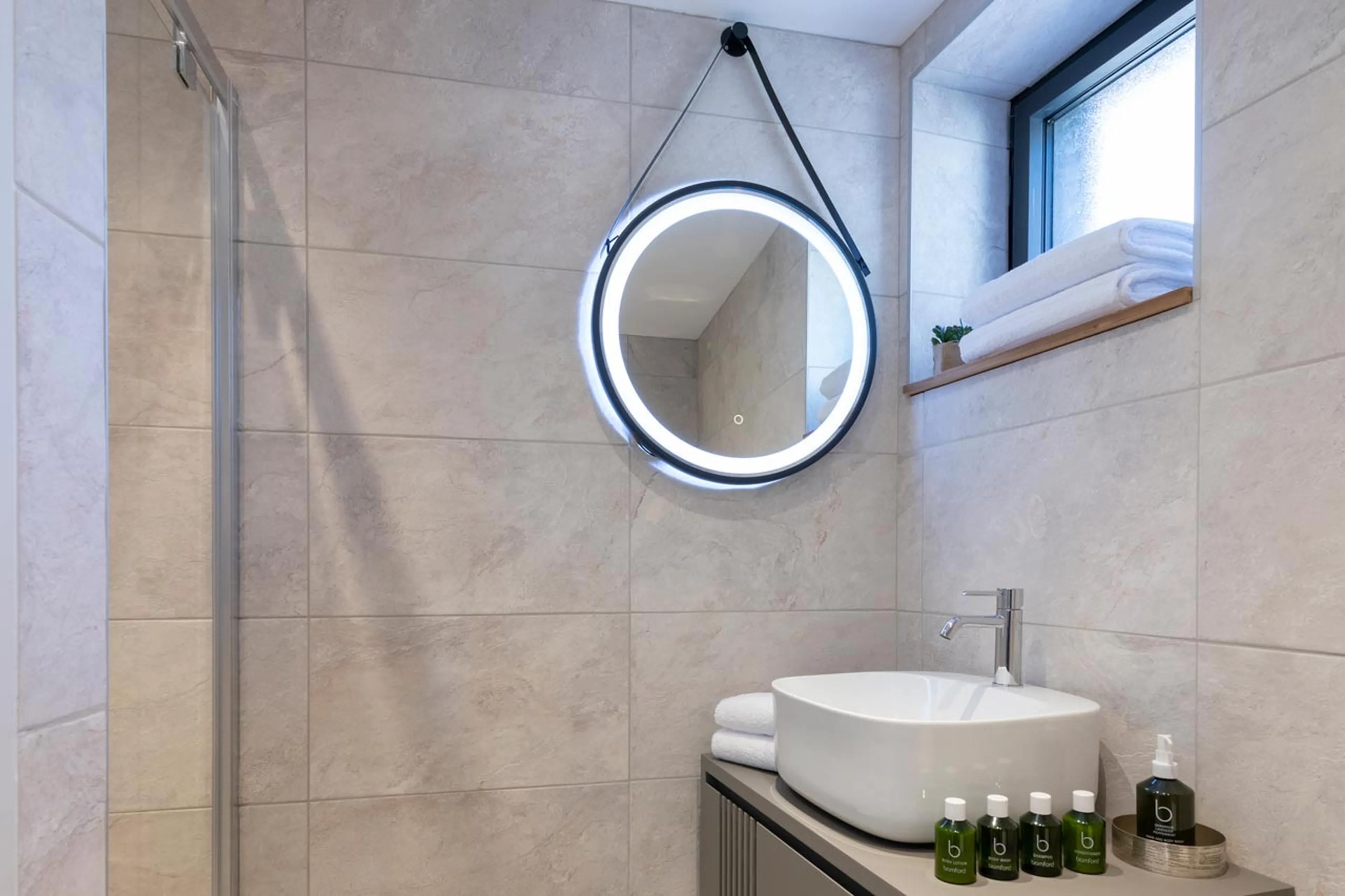En-suite shower room in Penthouse Mathilde in Morzine