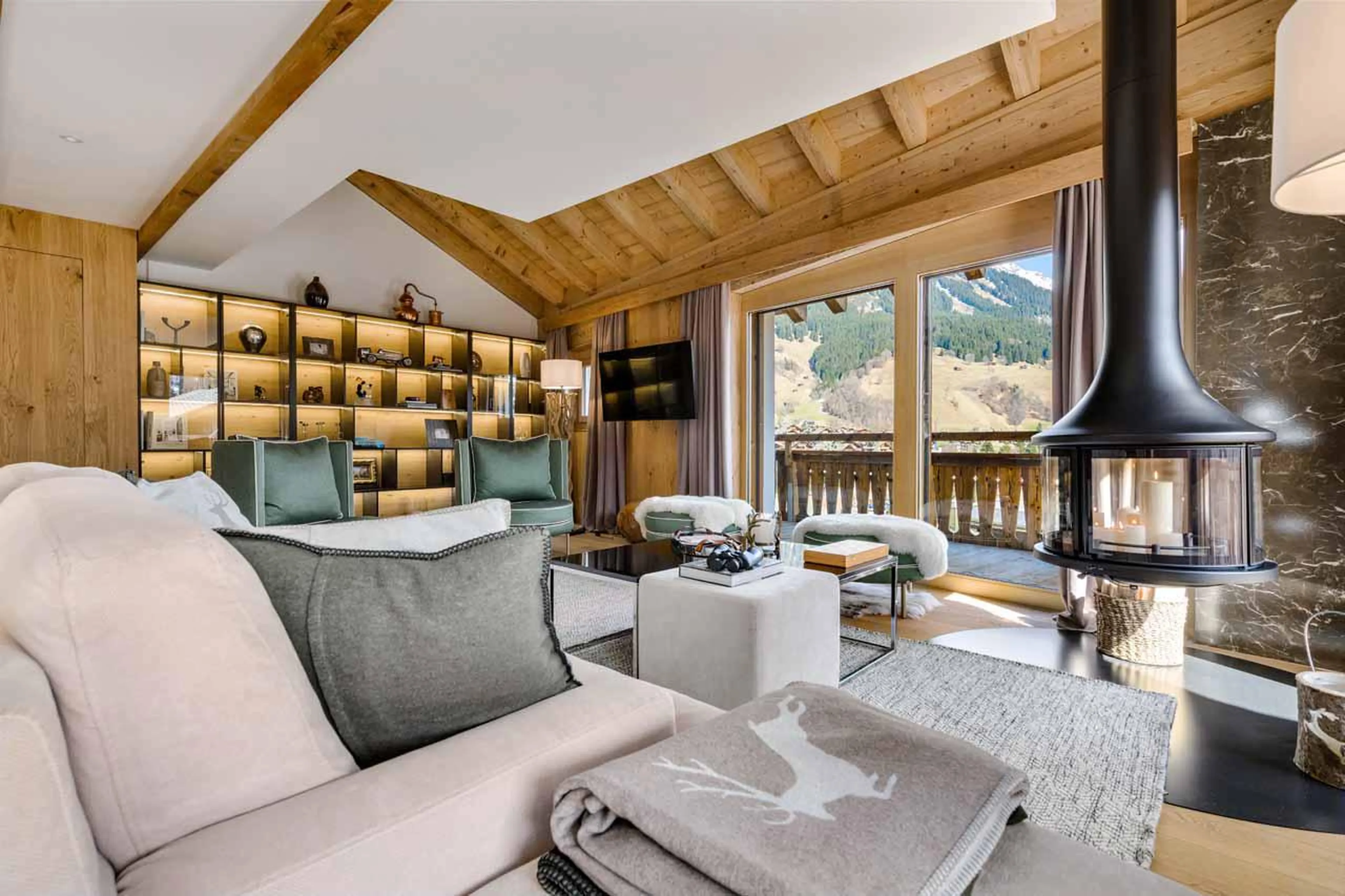 TV in living area at Penthouse Silvretta in Klosters