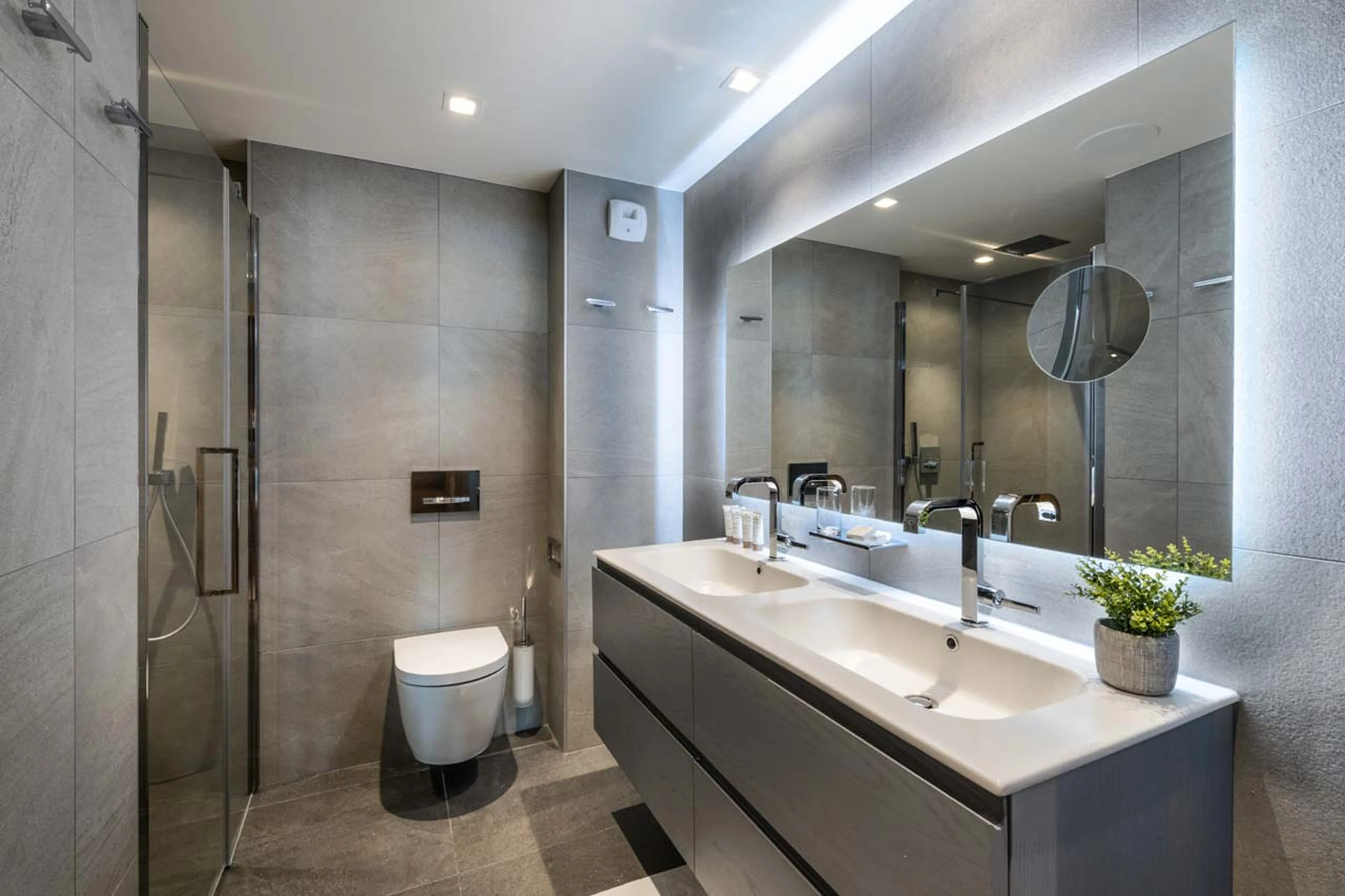 En-suite shower room at Penthouse Vail Lodge A32 in Val d'Isere
