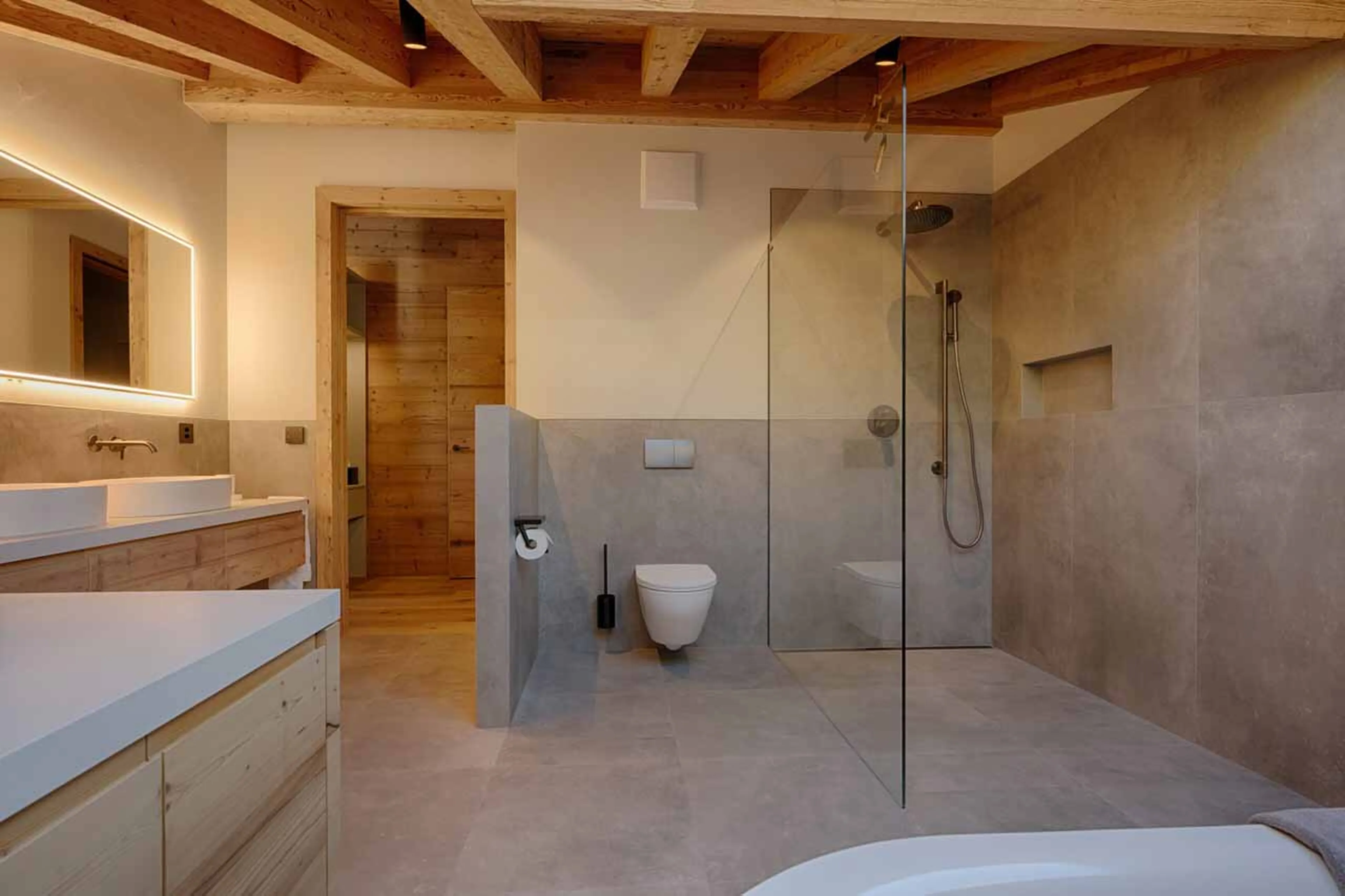 Bedroom 1 en-suite at Penthouse Weissmatten in Zermatt