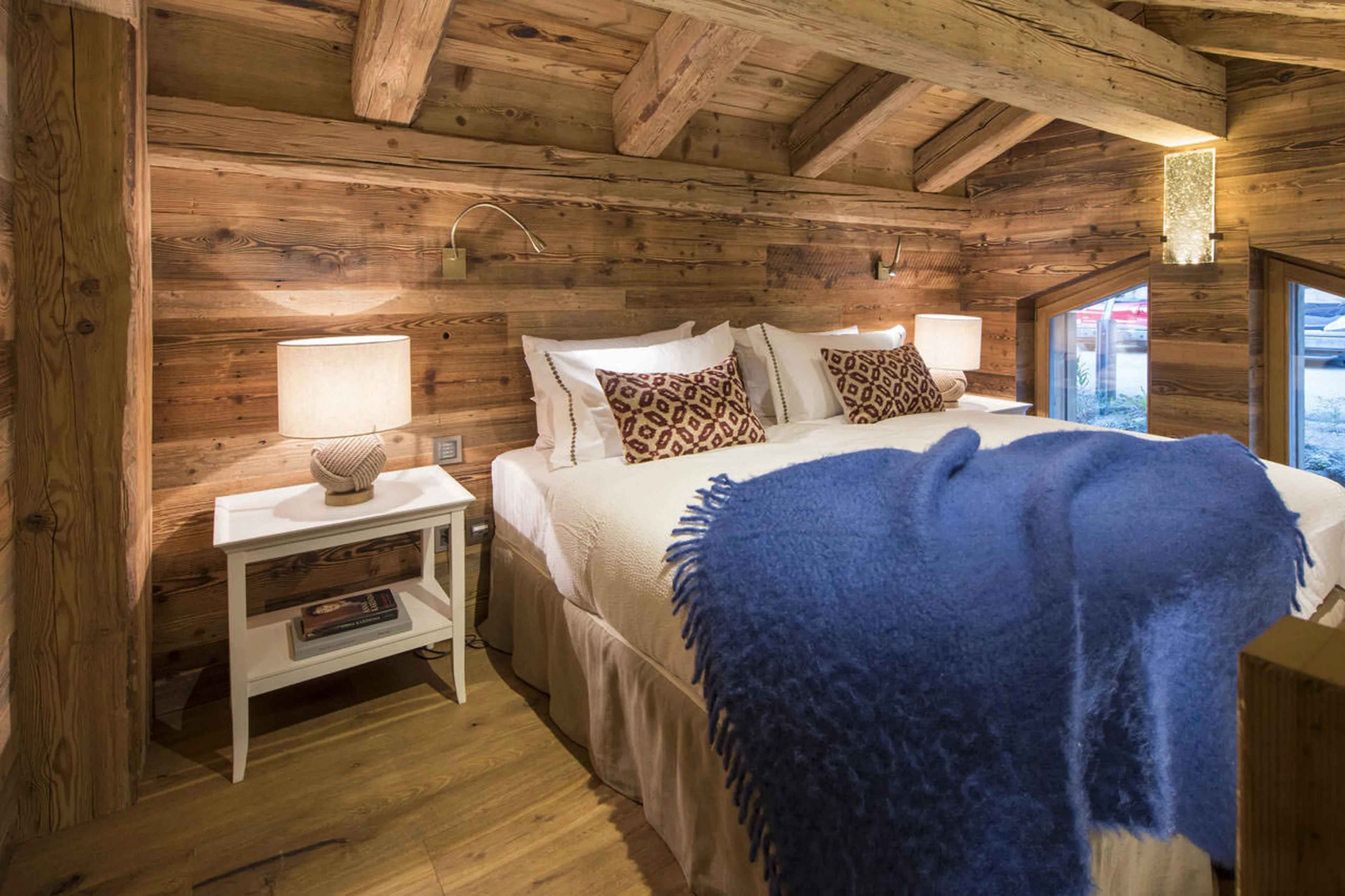 Mezzanine level bedroom