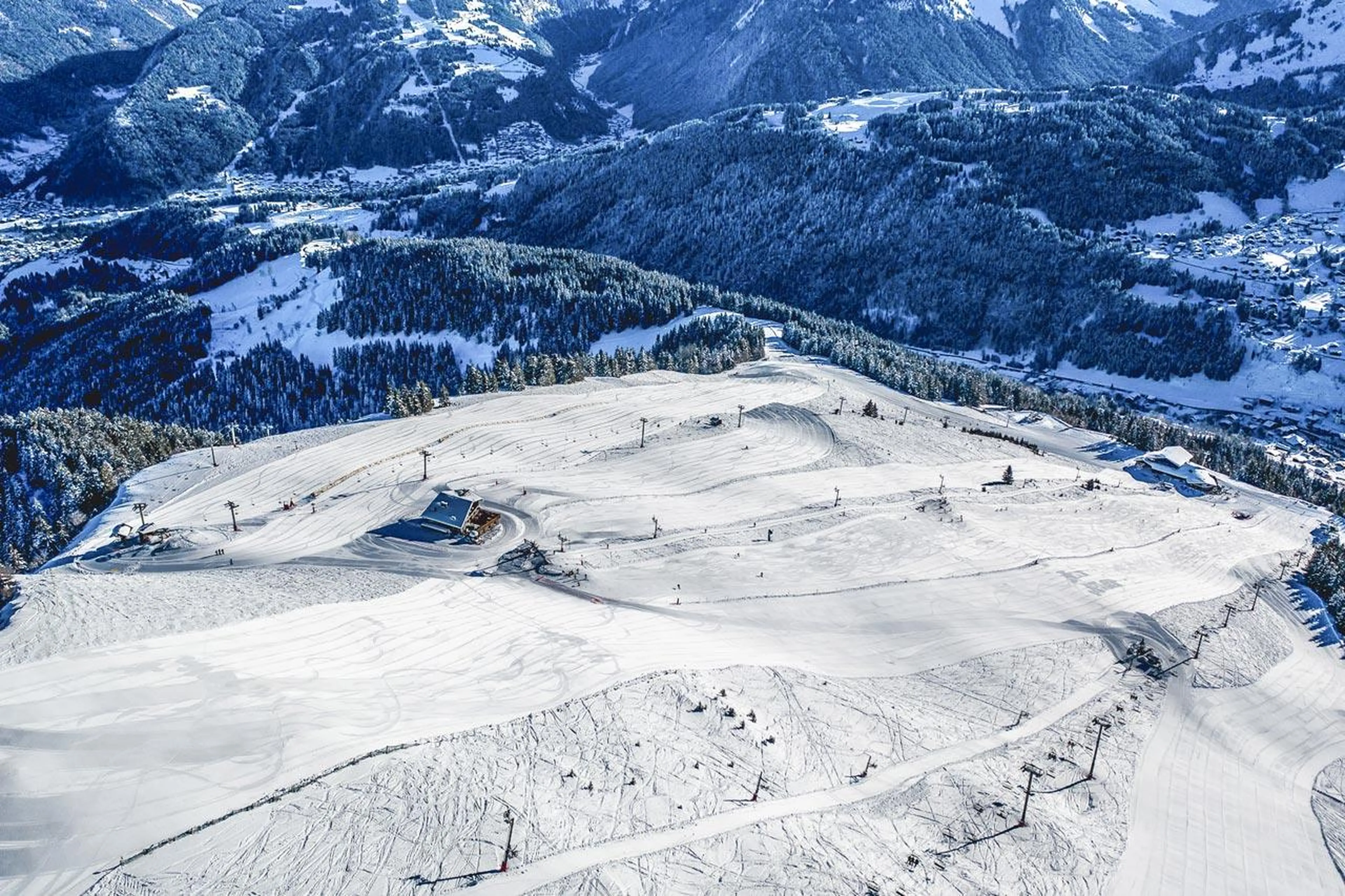 Guide to Skiing in Portes du Soleil ski area