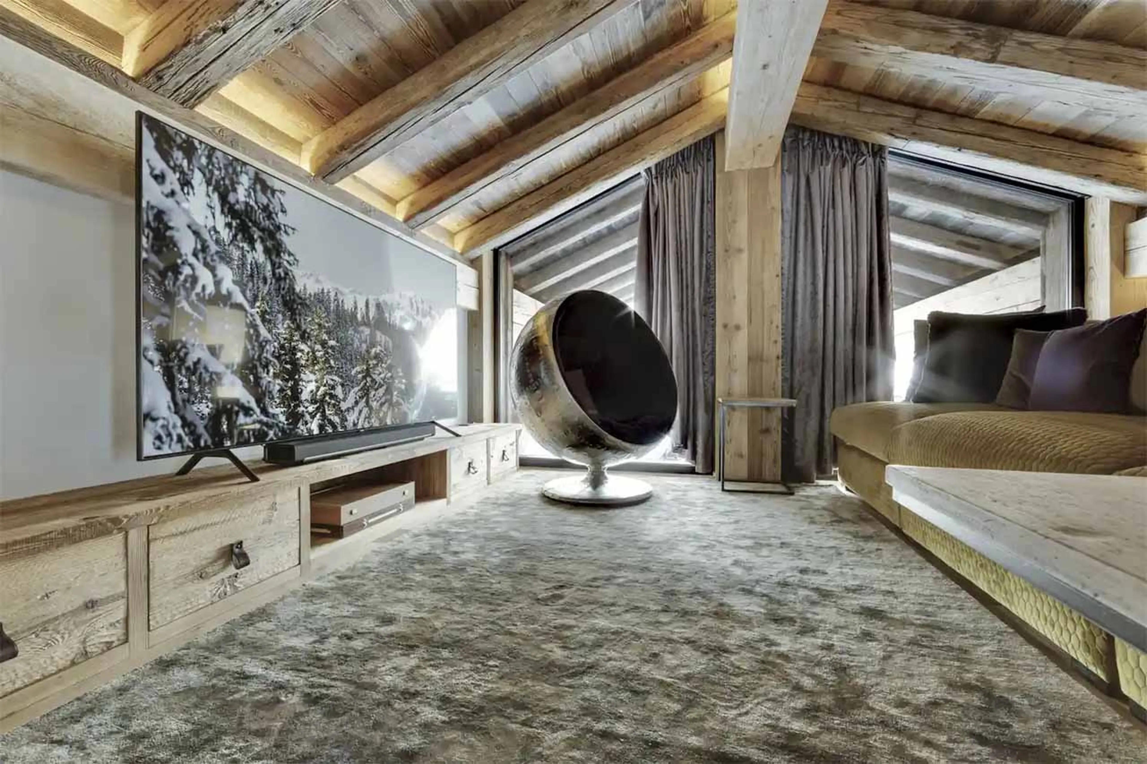 TV snug at Rocca Penthouse in Val d'Isere