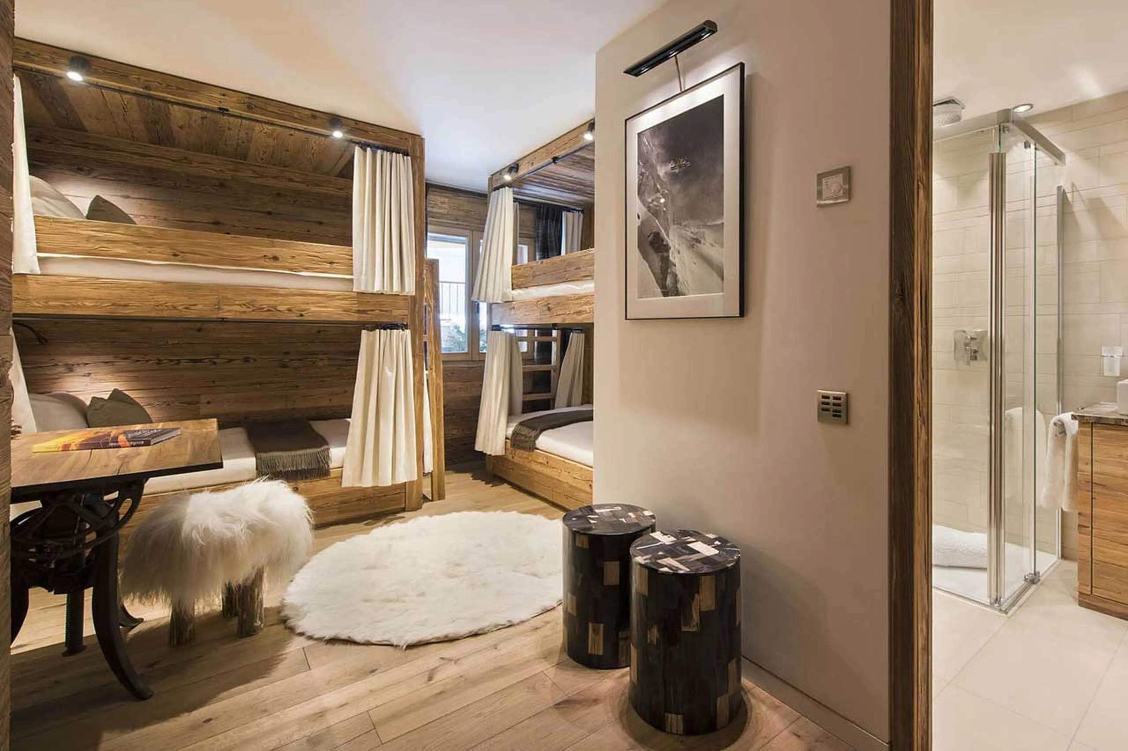 Quad bunk room at Rosalp 3 in Verbier