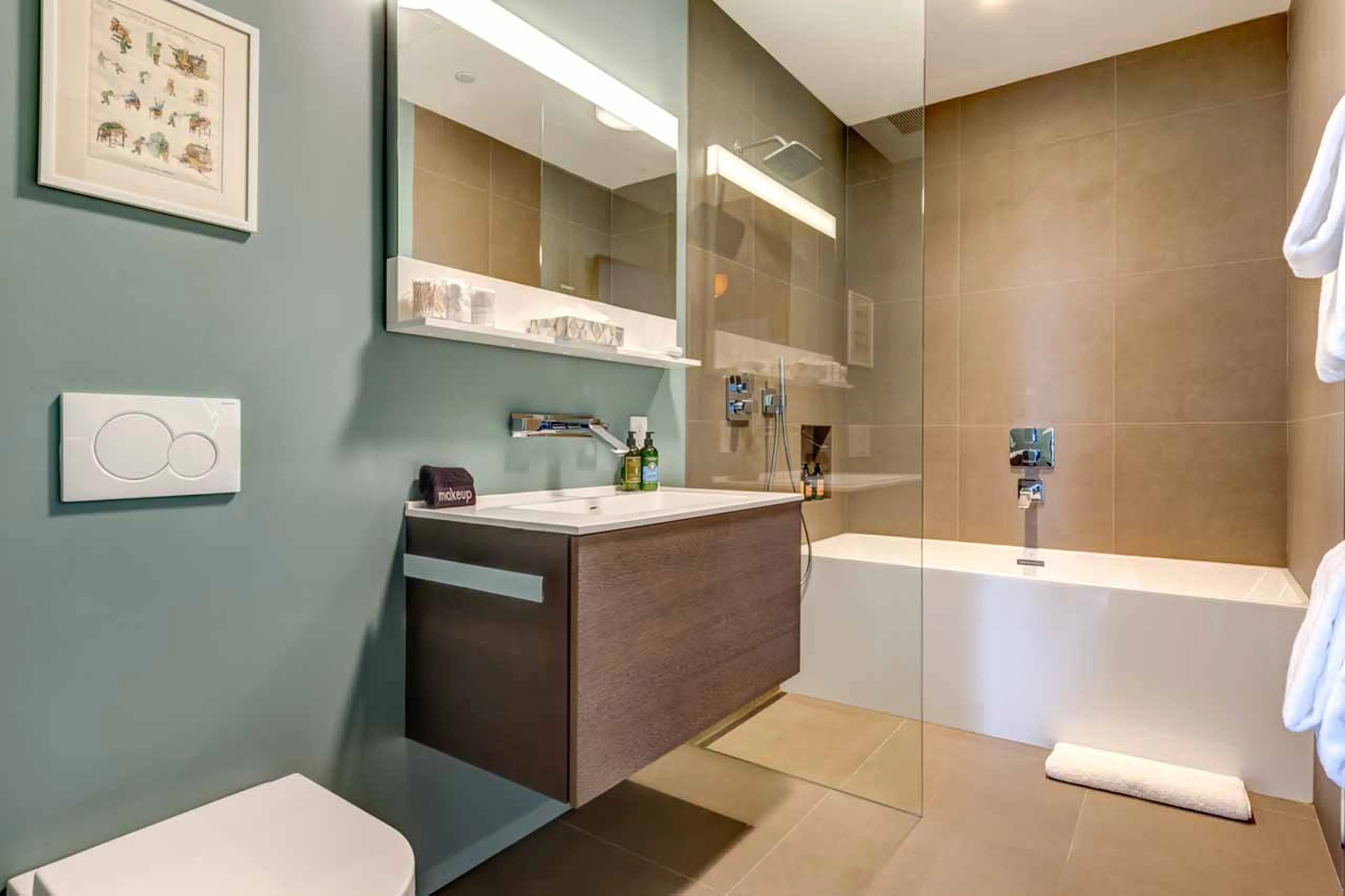 Shared bathroom at Serenity Estate Kadenwood in Whistler