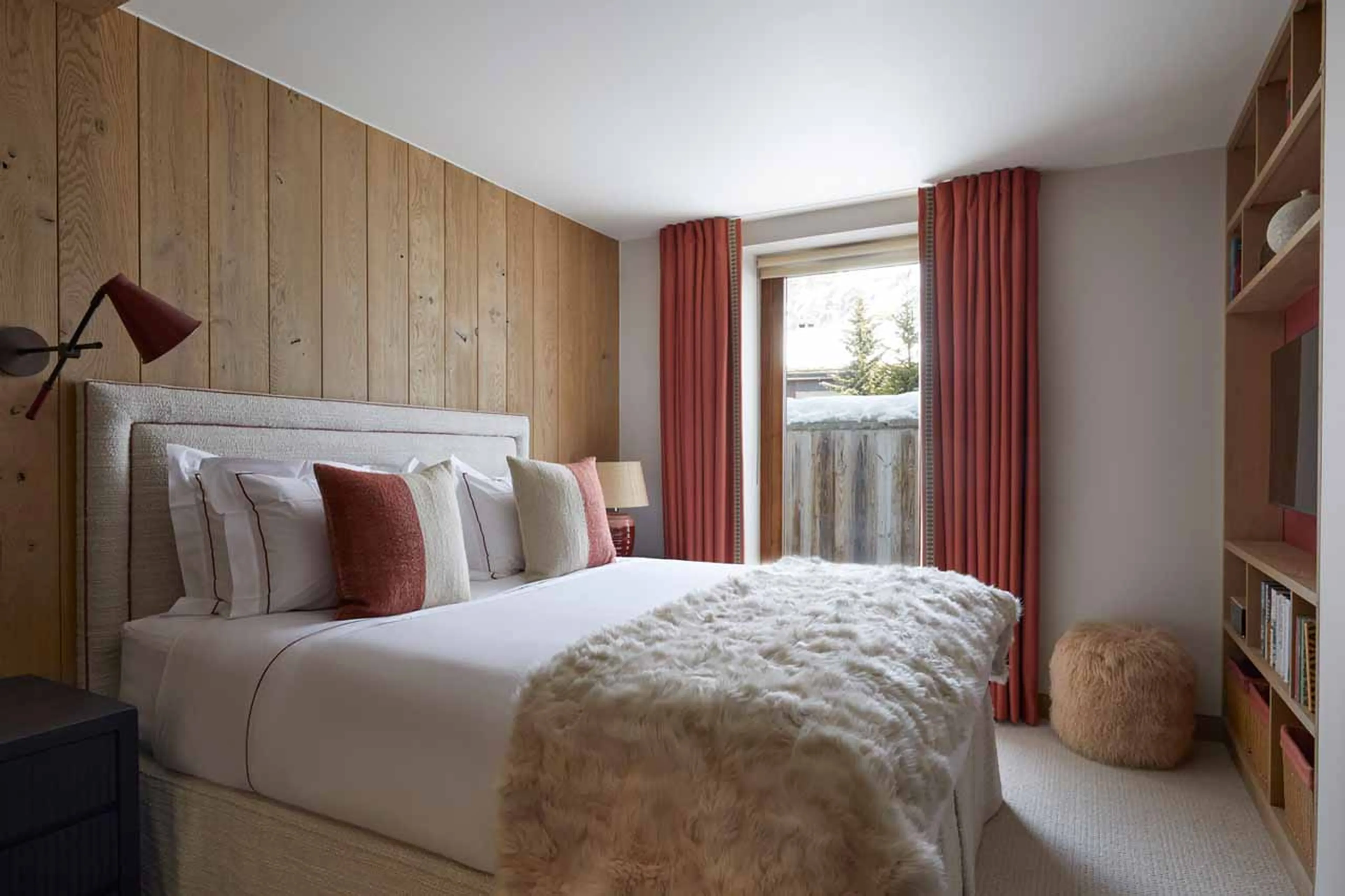 Bedroom with king-sized bed at Silverstone Lodge Penthouse 4 in Val d'Isere