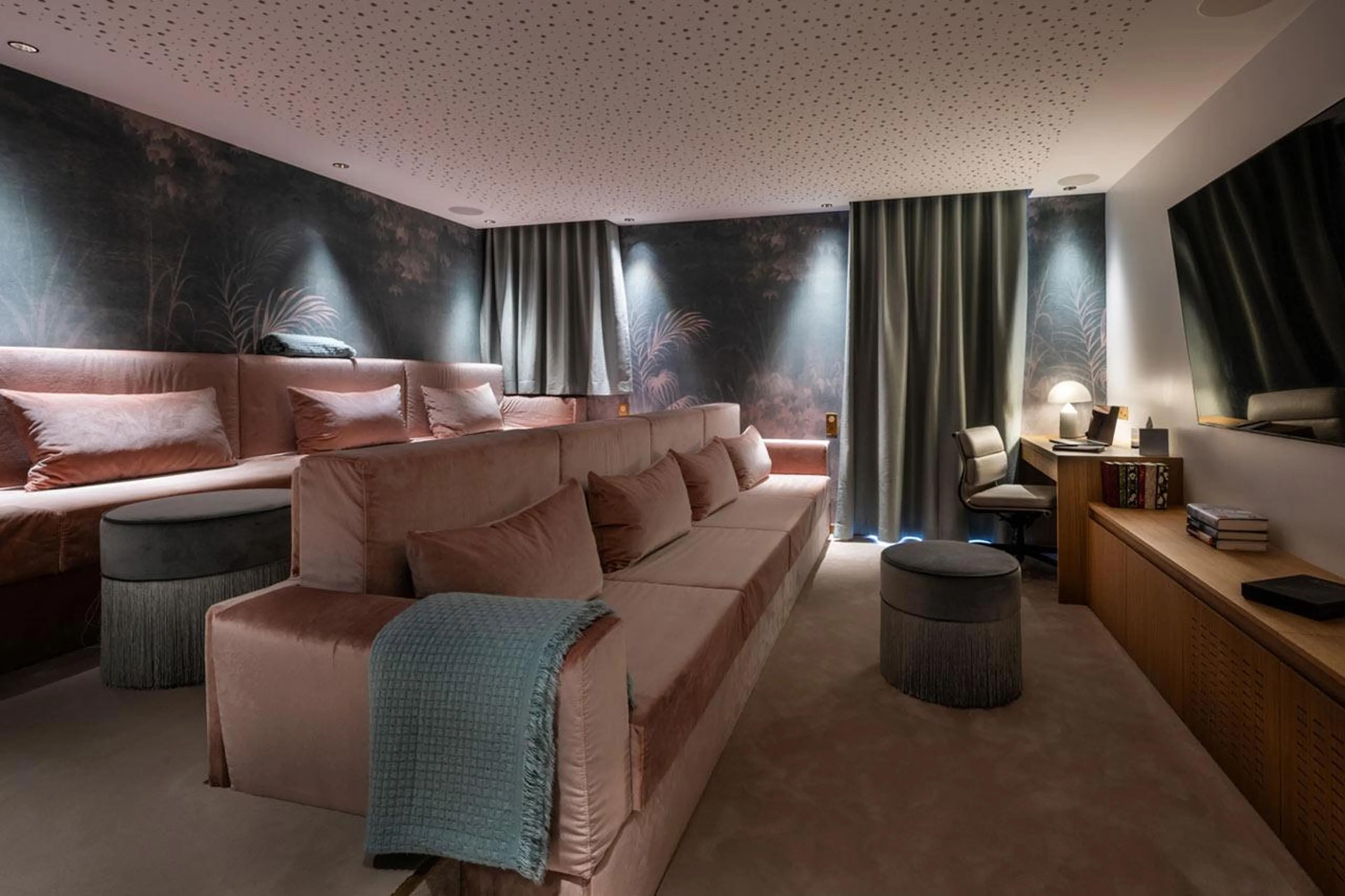 Home cinema at Silverstone Lodge 5 in Val d'Isere