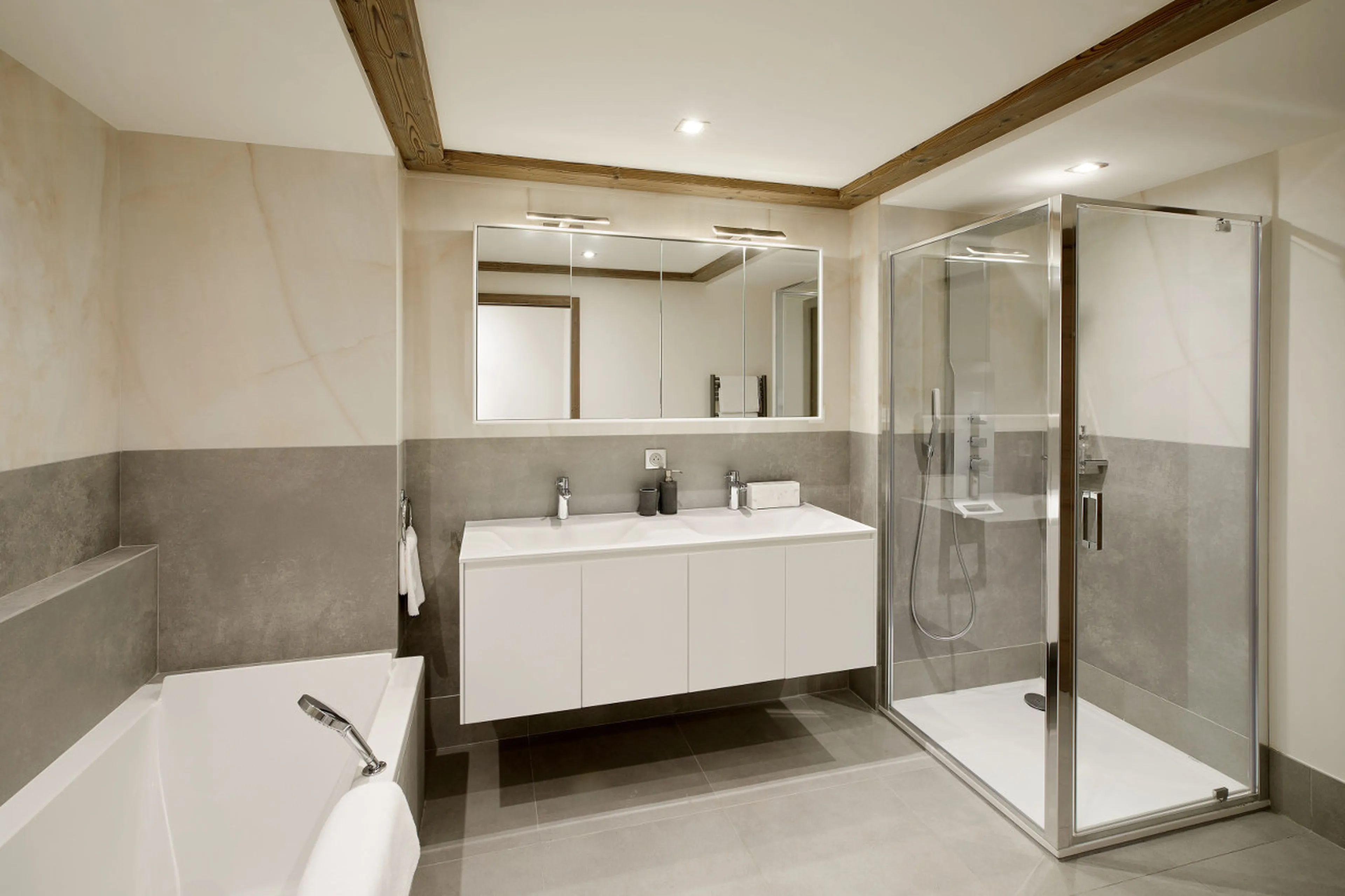 En-suite bathroom at Apartment Six Senses 3 in Courchevel 1850