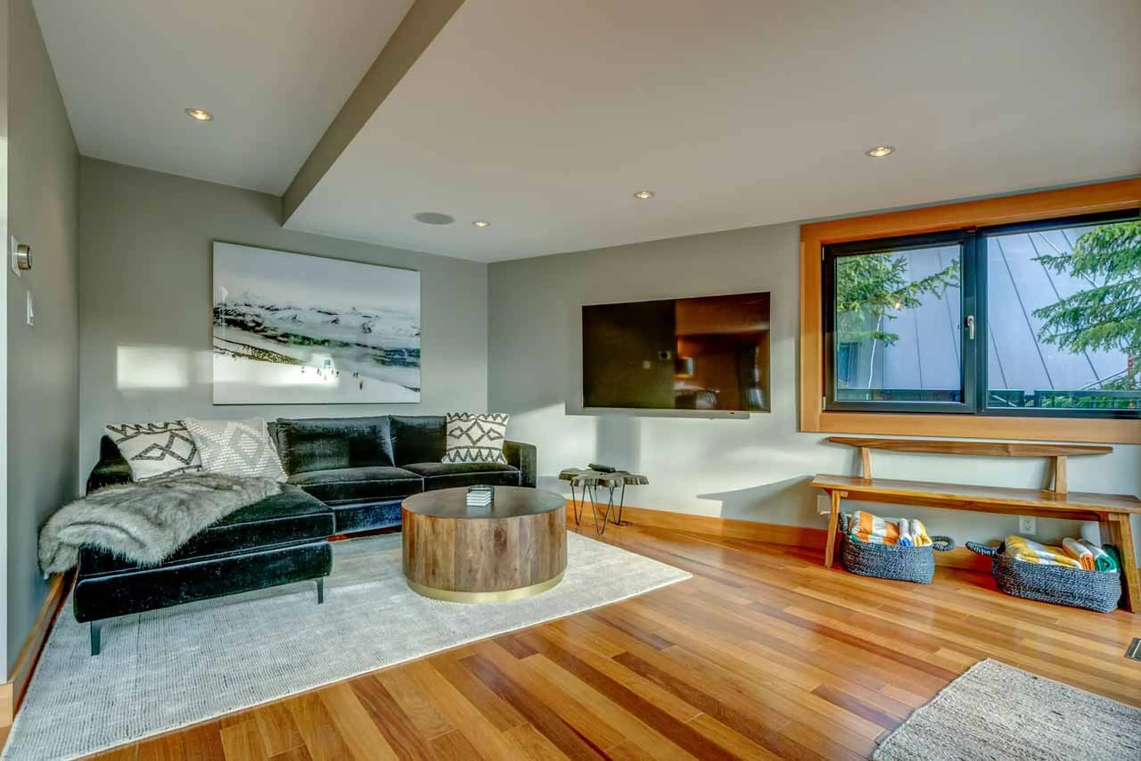 TV snug at Snowridge Views in Whistler