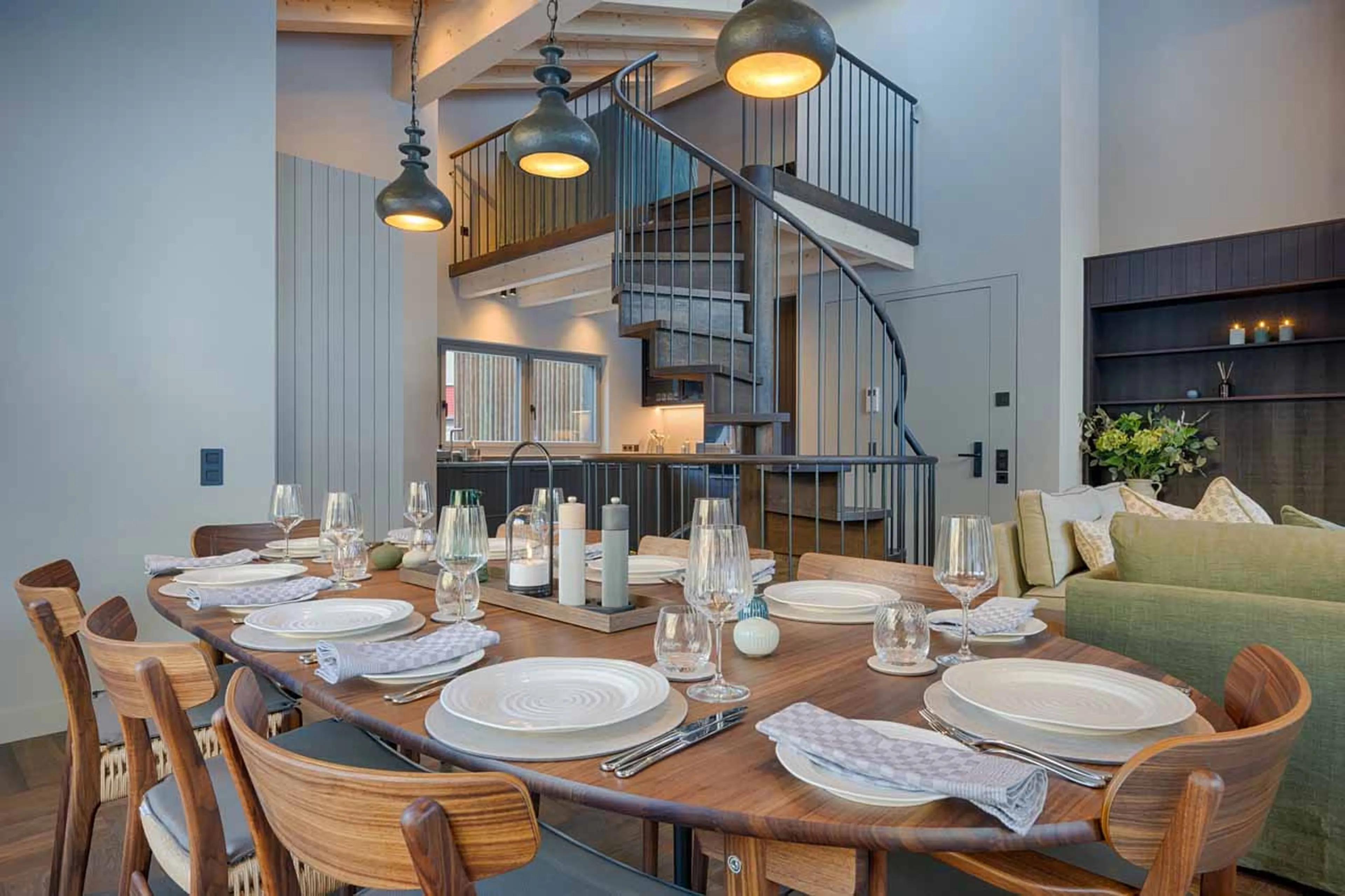 Dining area at Tete Blanche Lodge in Zermatt