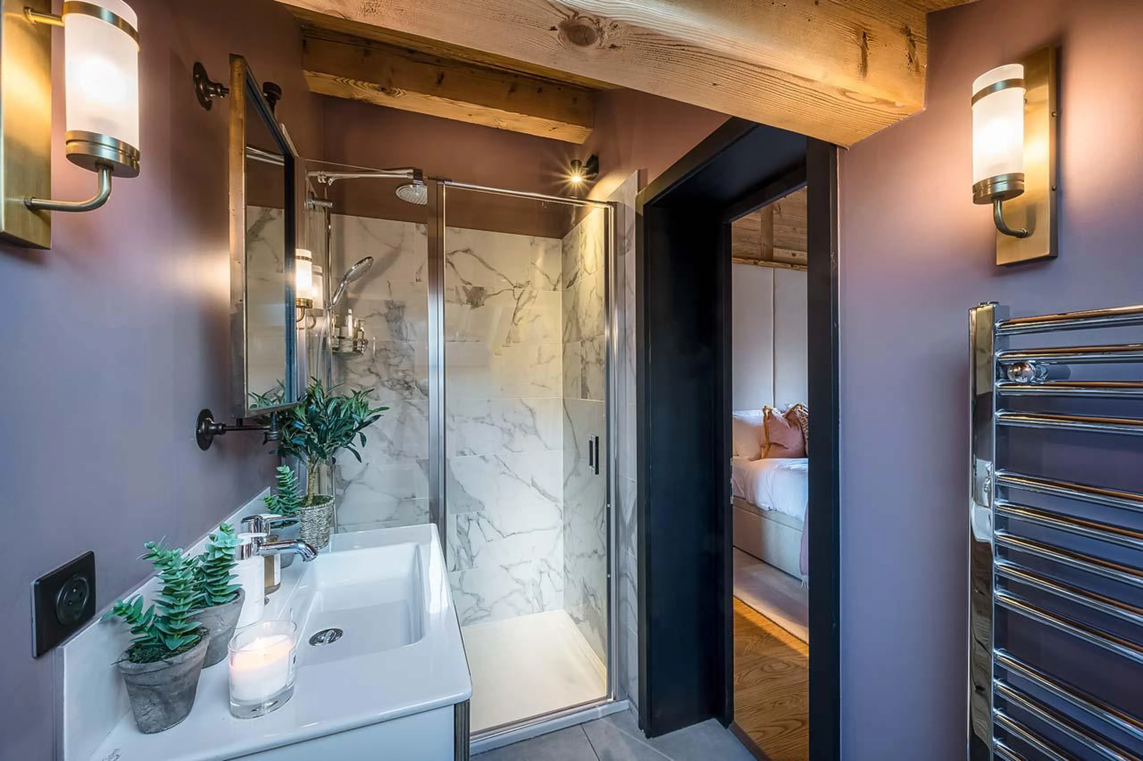 Shower room at The Bungo in Morzine