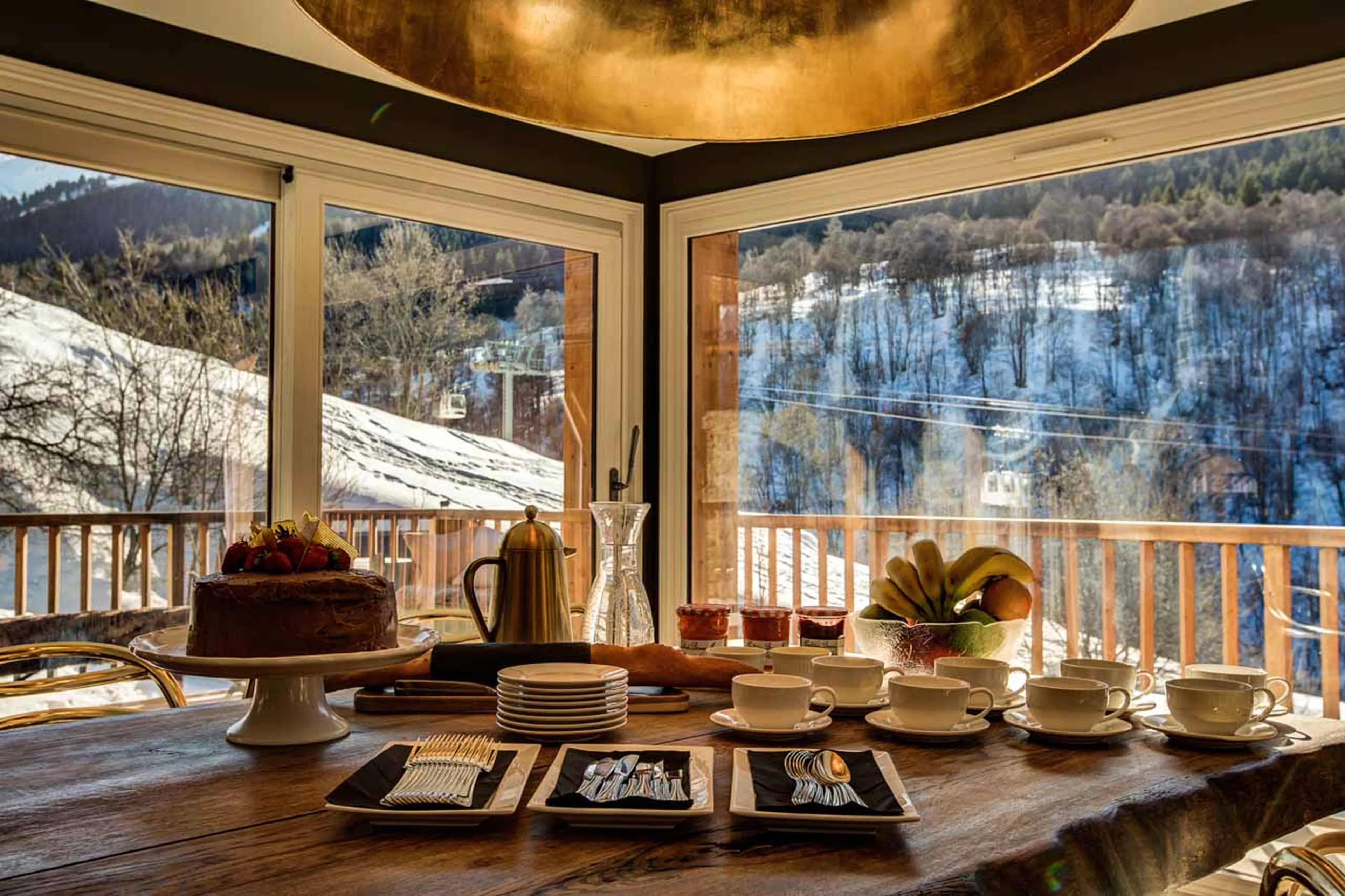 Afternoon tea at The Lightbowne in Meribel