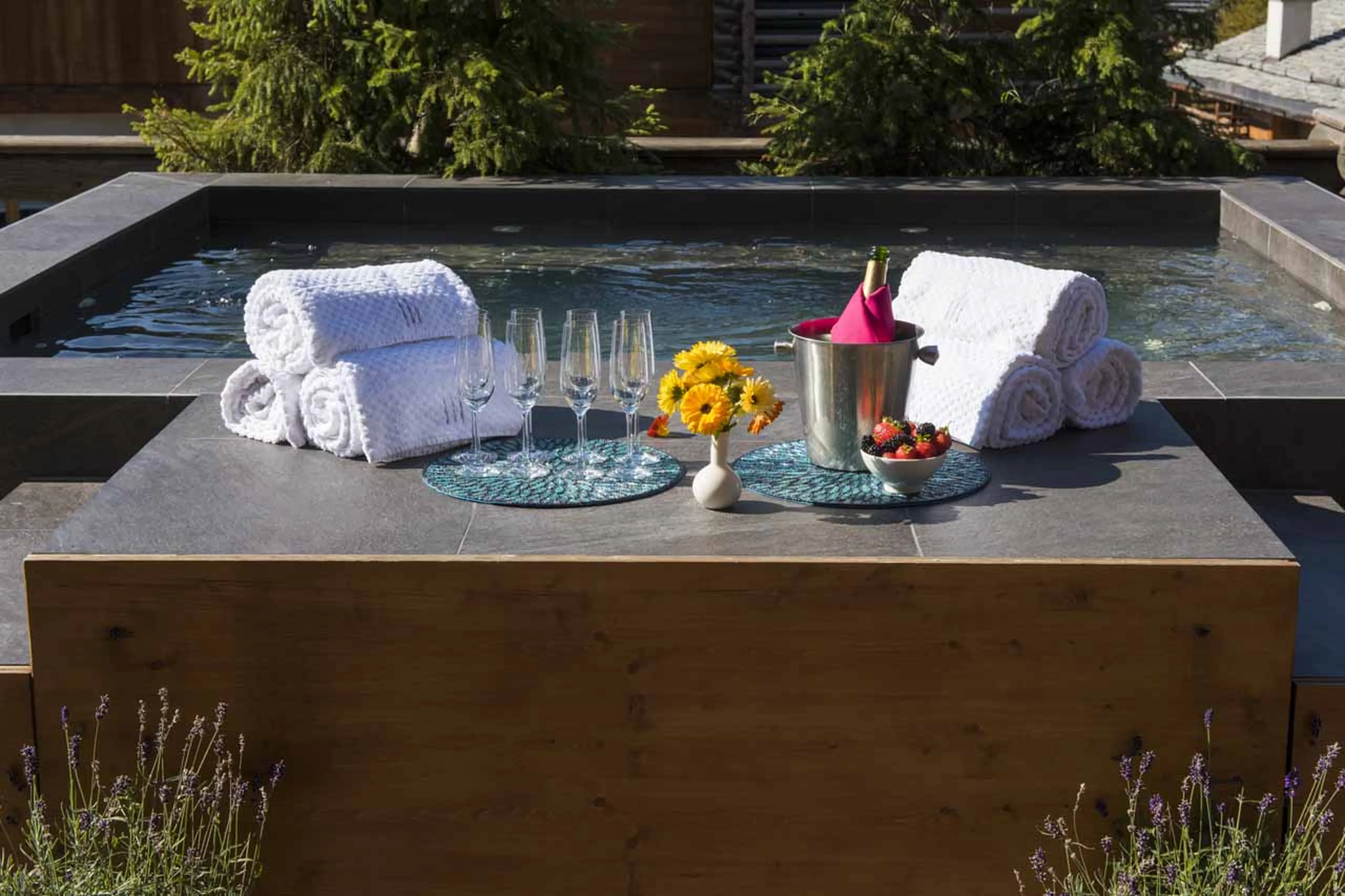 Outdoor hot tub at The Lodge in Verbier