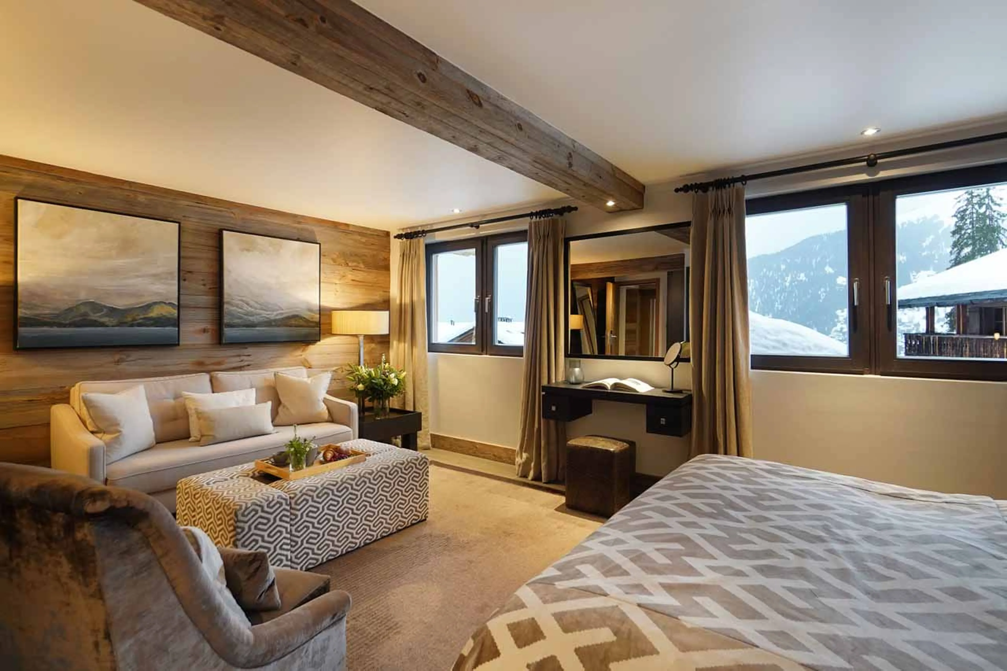Eighth double bedroom in he Lodge in Verbier