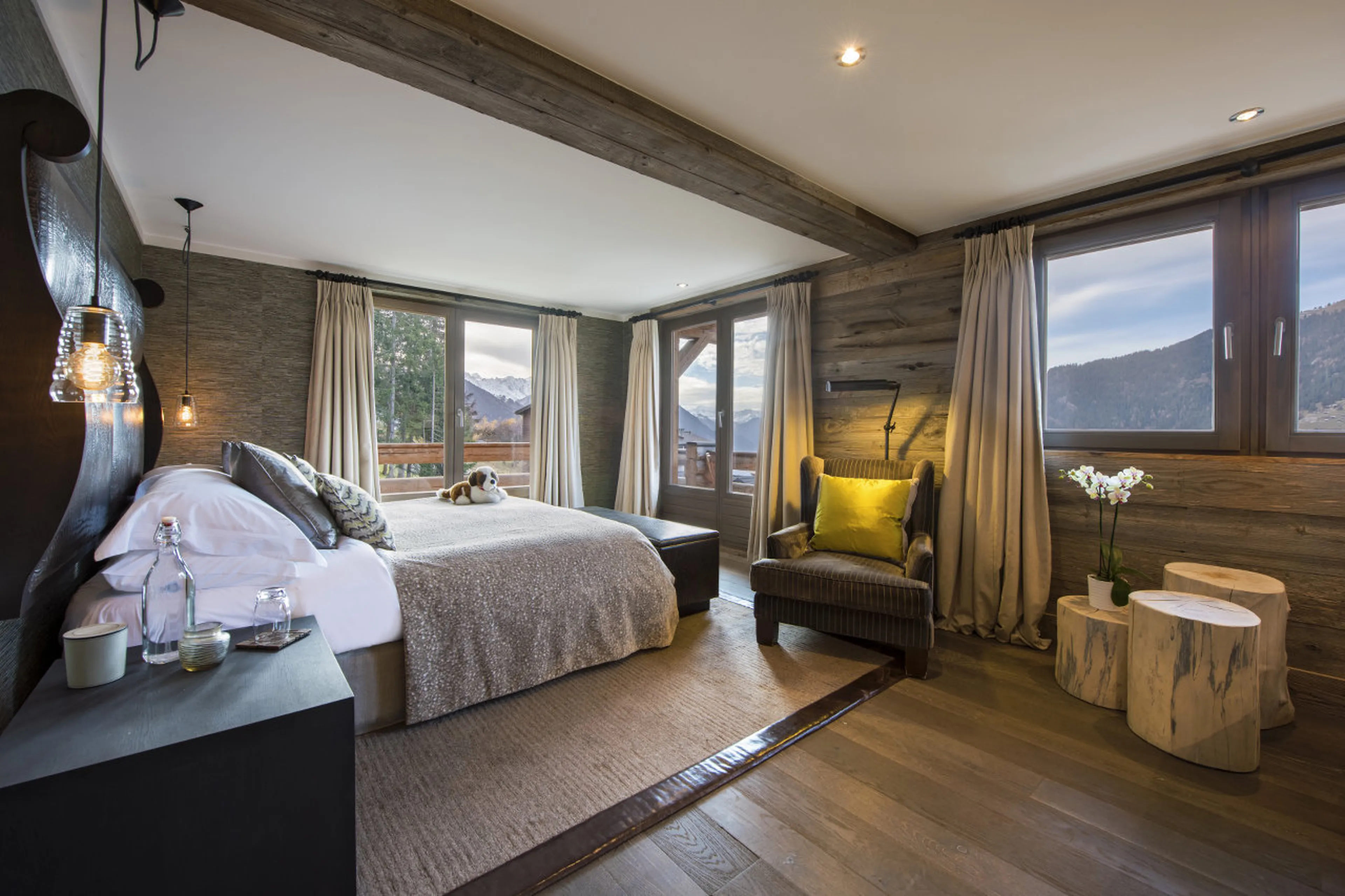 Sixth double bedroom at he Lodge in Verbier