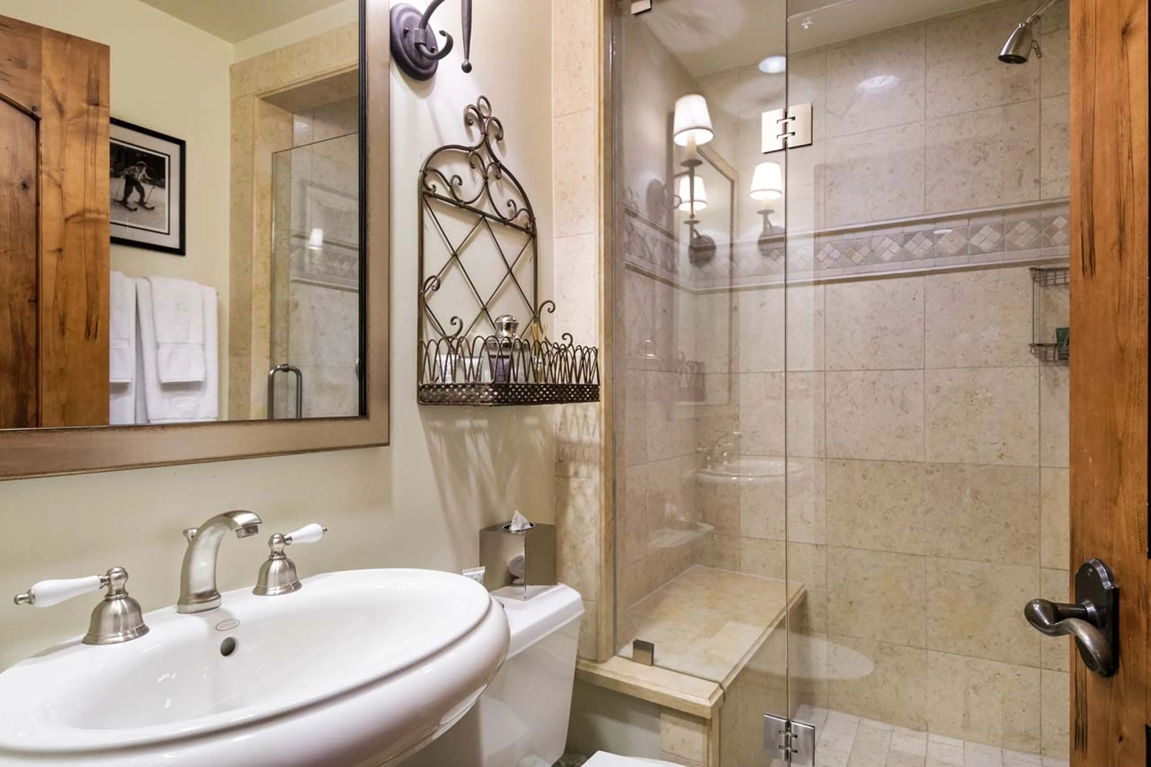 Shower room at The West Wing in Beaver Creek