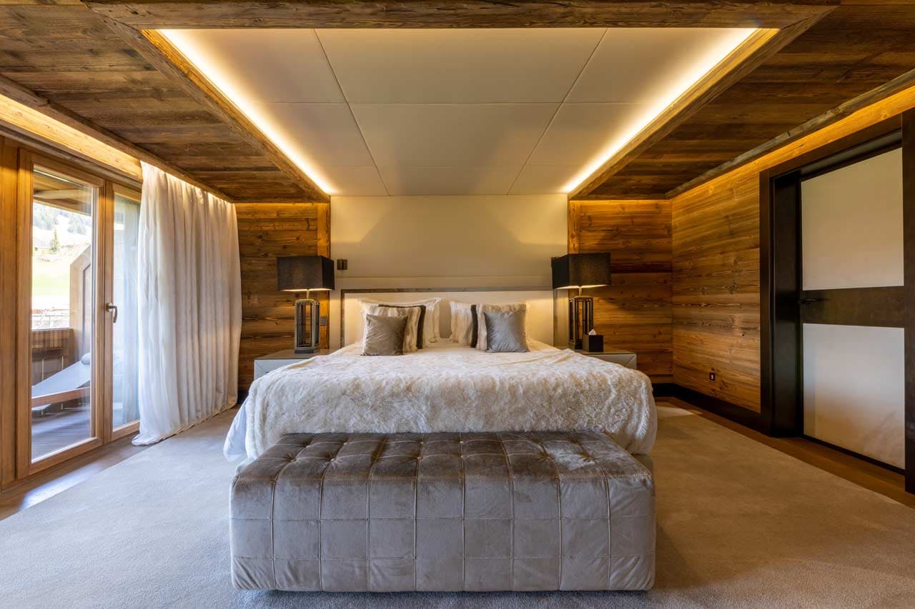 Gstaad Luxury Chalets, Gstaad Ski Resort & Ski Holidays | Leo Trippi