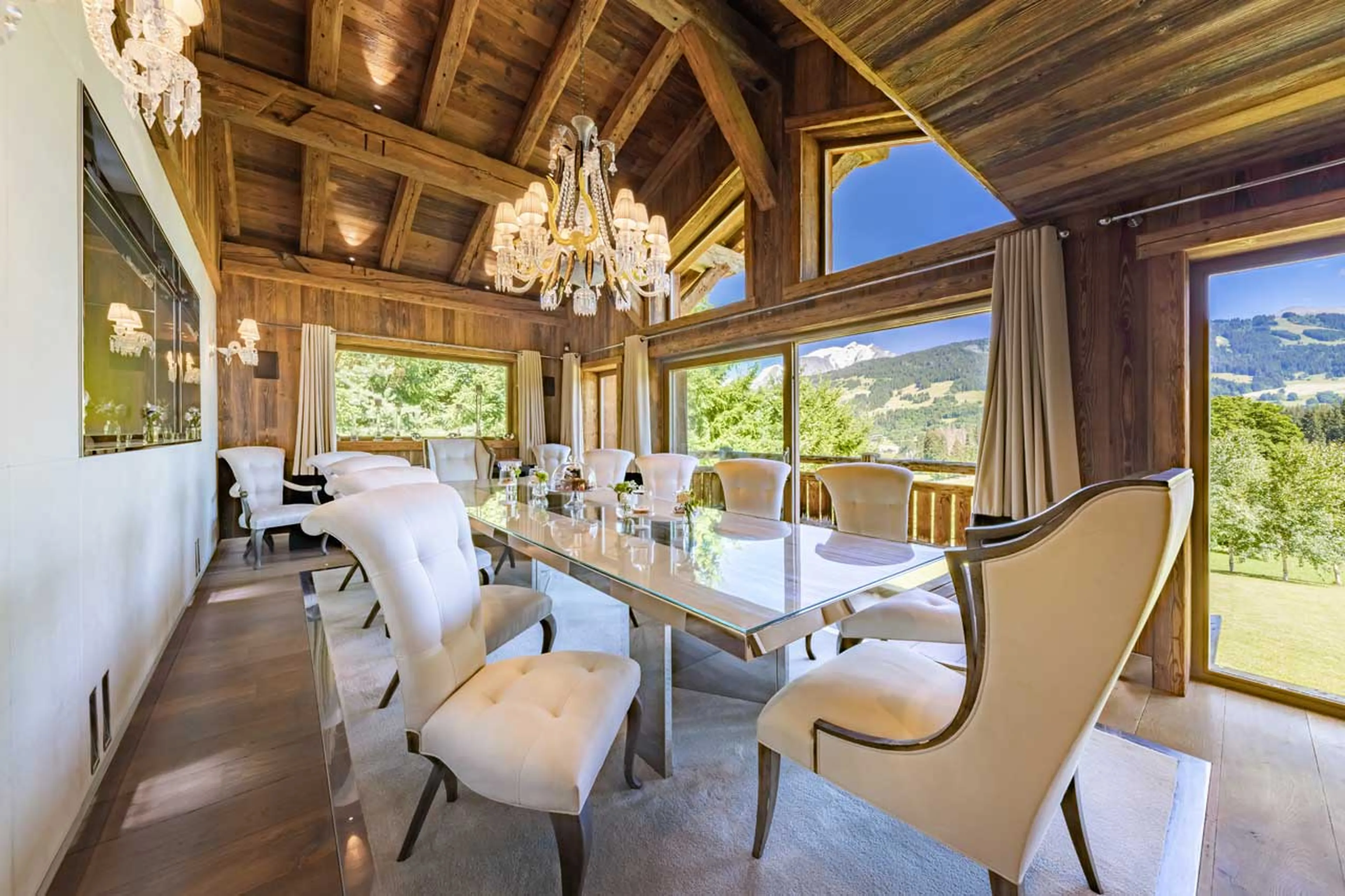 Dining room at Ultima Megeve