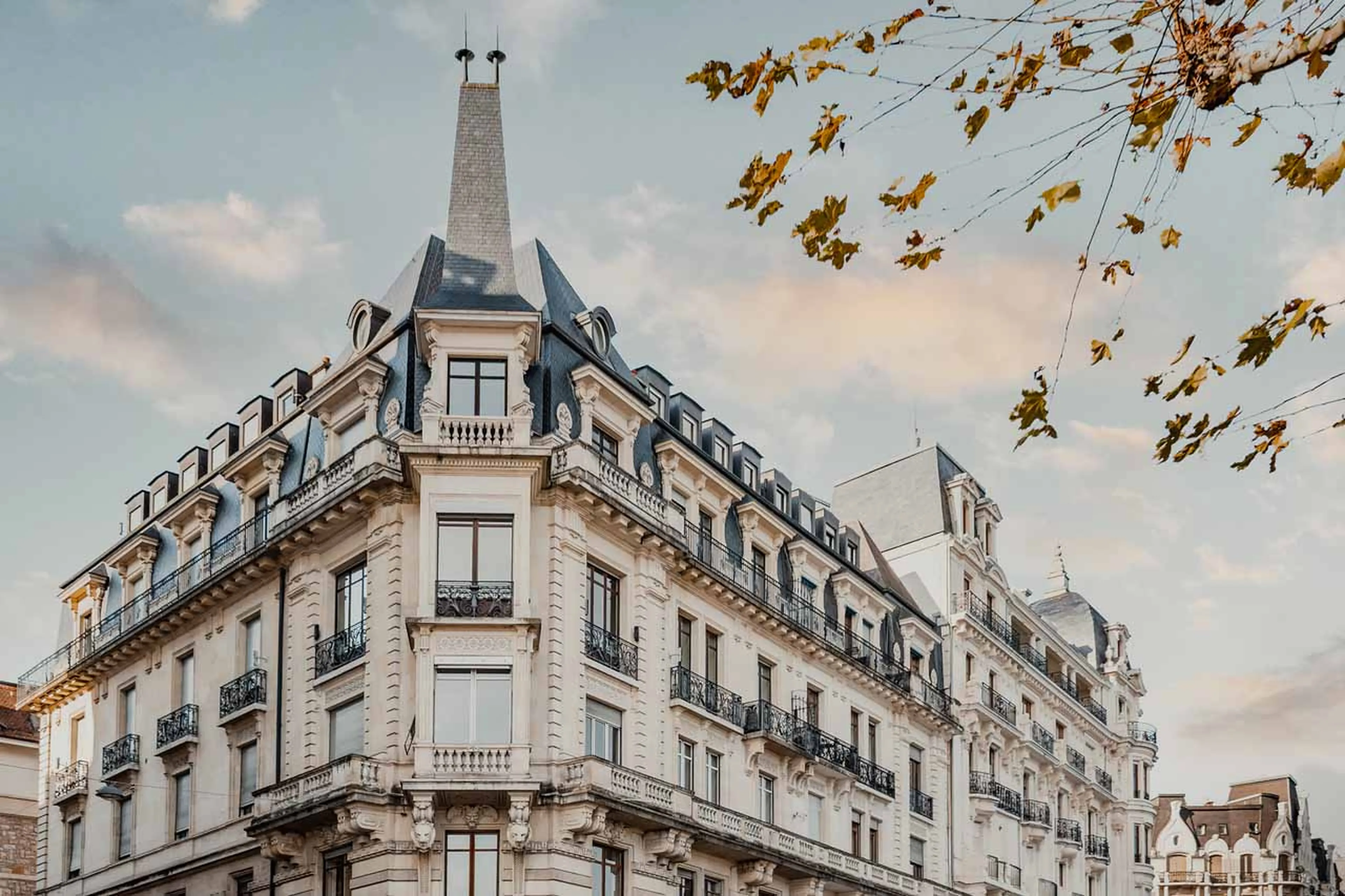 Exterior of Ultima Quai Wilson in Geneva