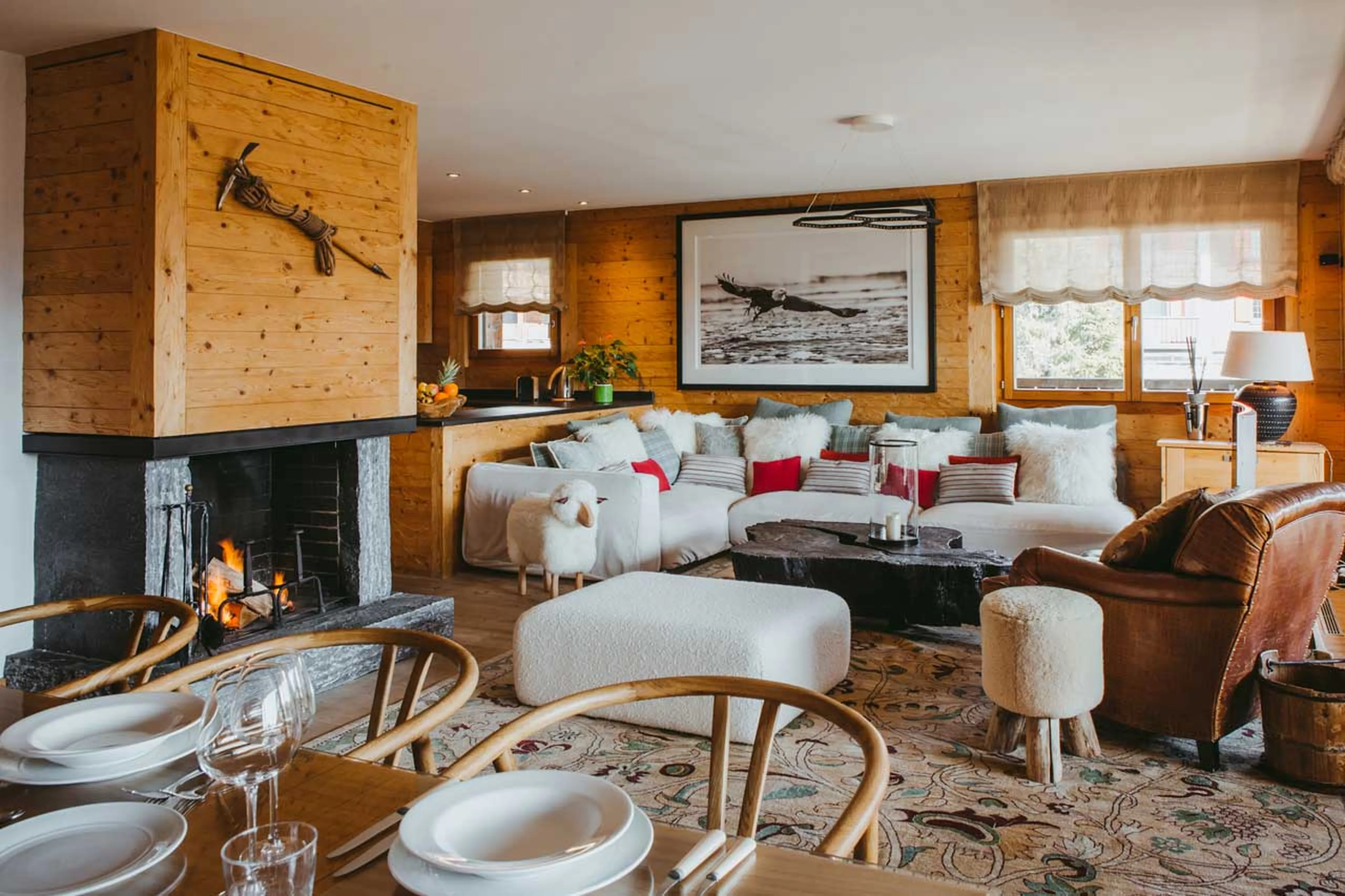 Open plan living and dining area in Valentine 211 in Verbier