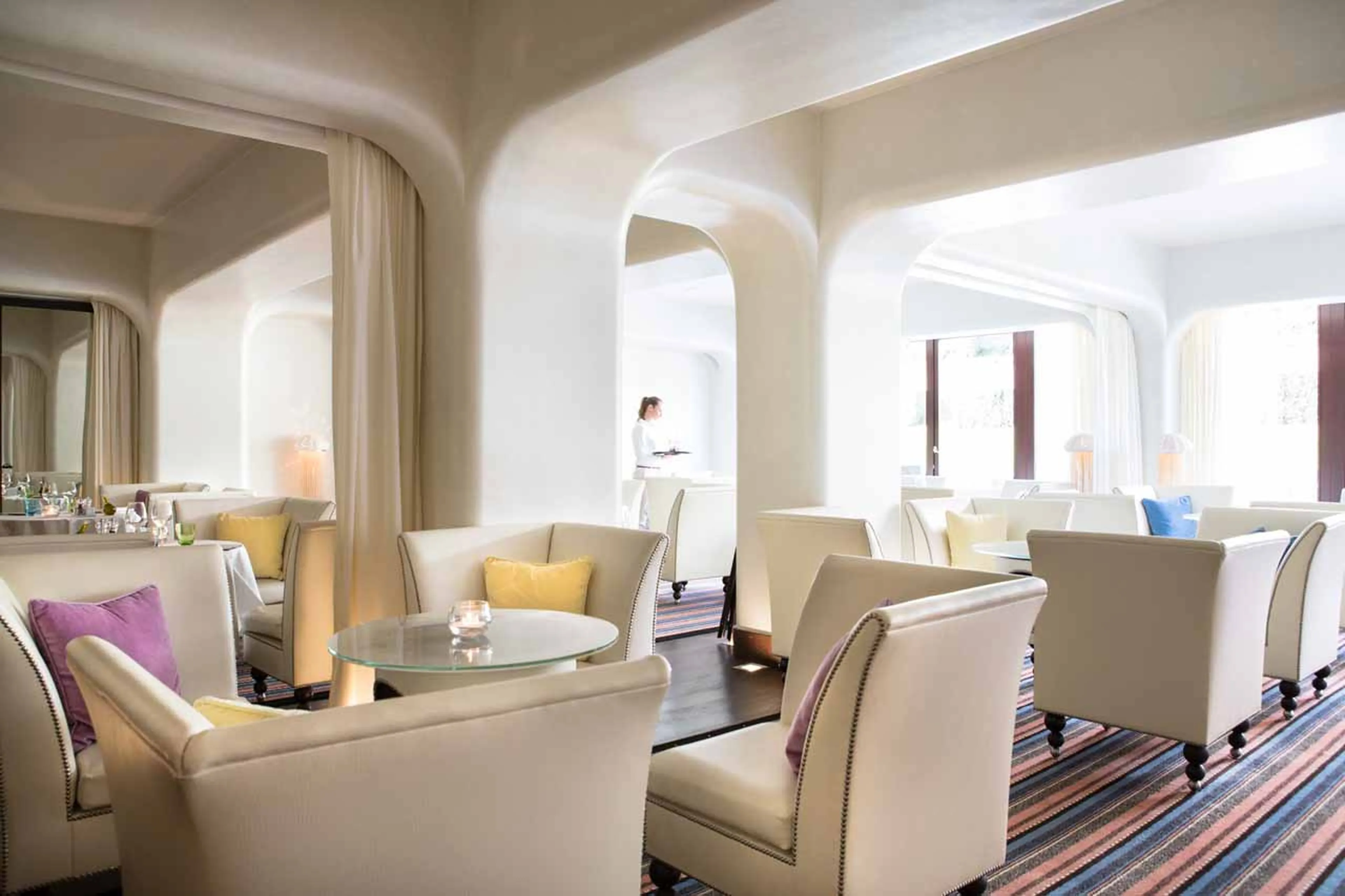 Cafe Lauren at Villa du Lac in Geneva