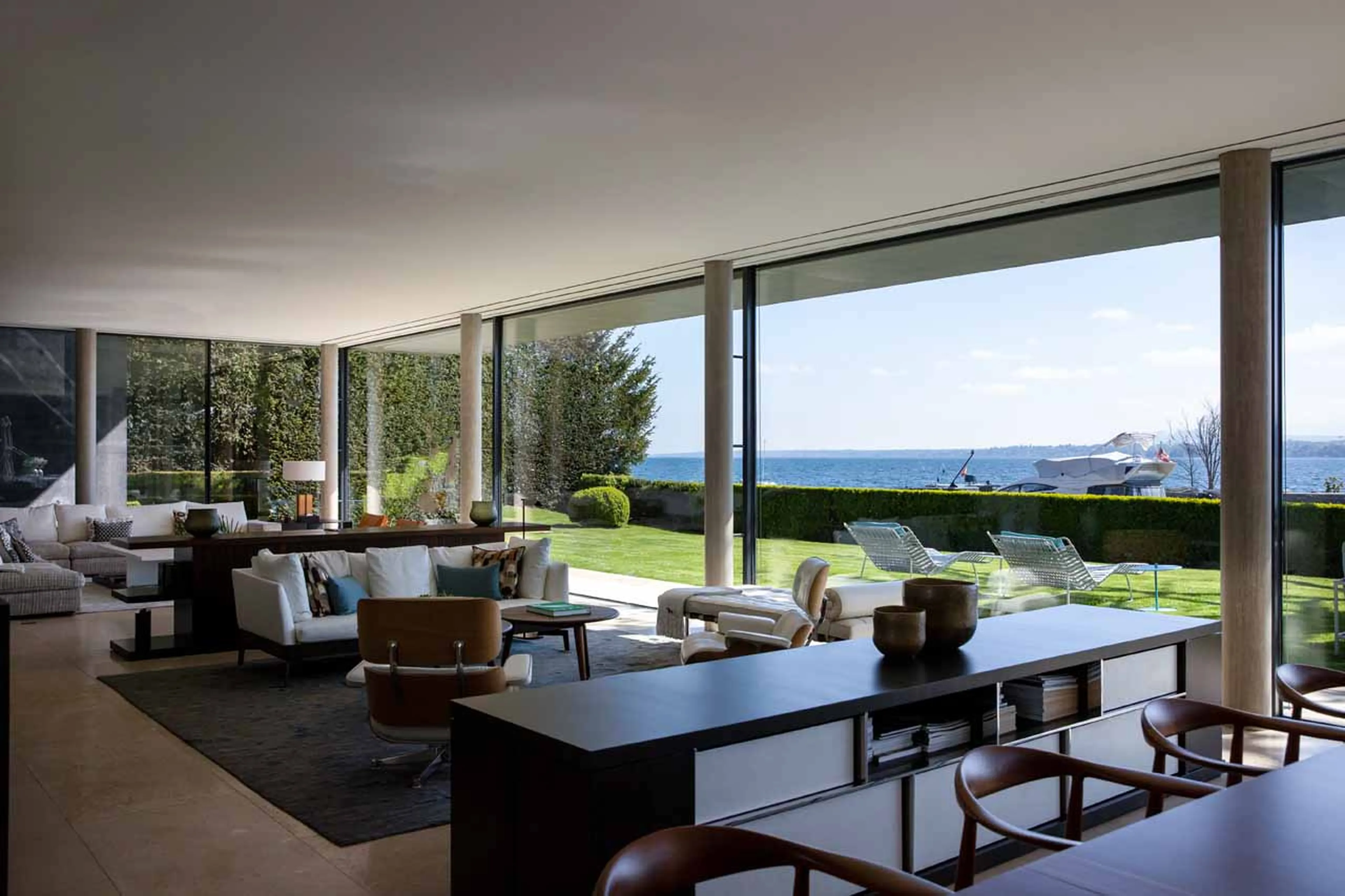 Living area at Villa du Lac in Geneva
